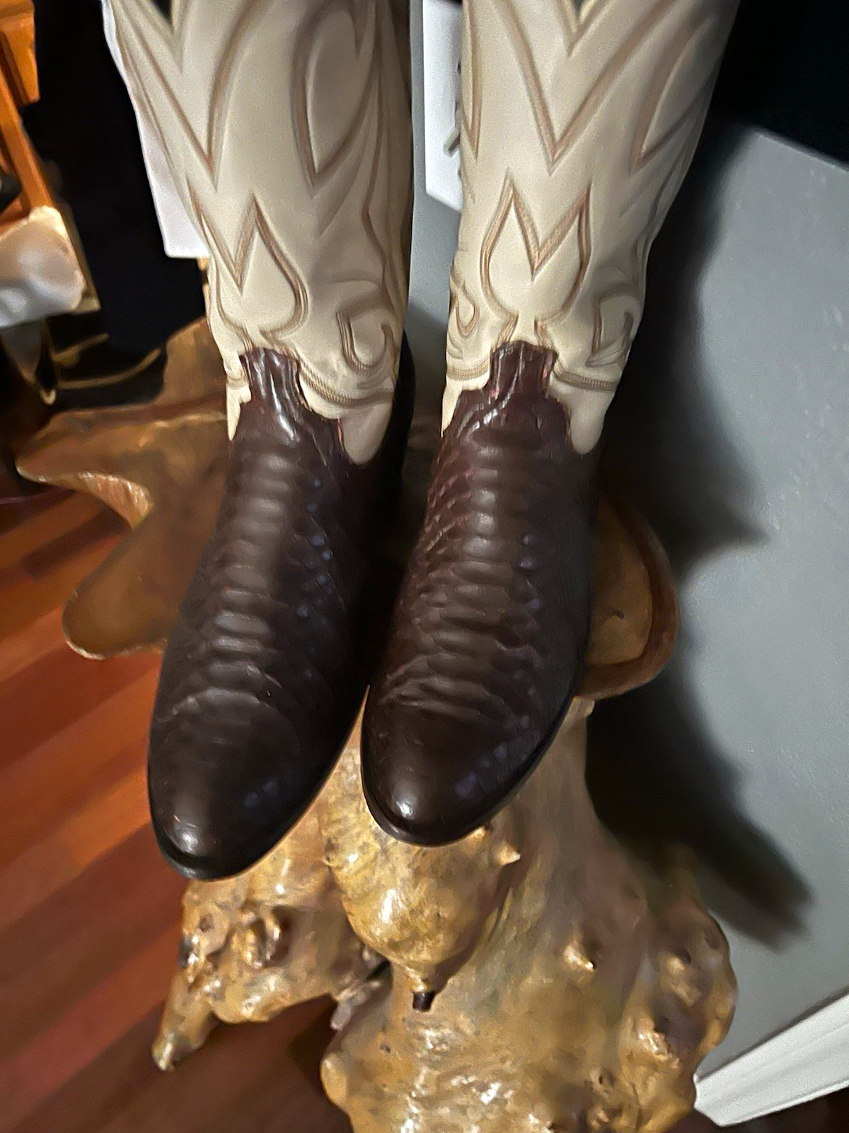TITLE:  Vintage Dan Post Genuine Python Snakeskin Cowboy Boots Brown Men’s 10D