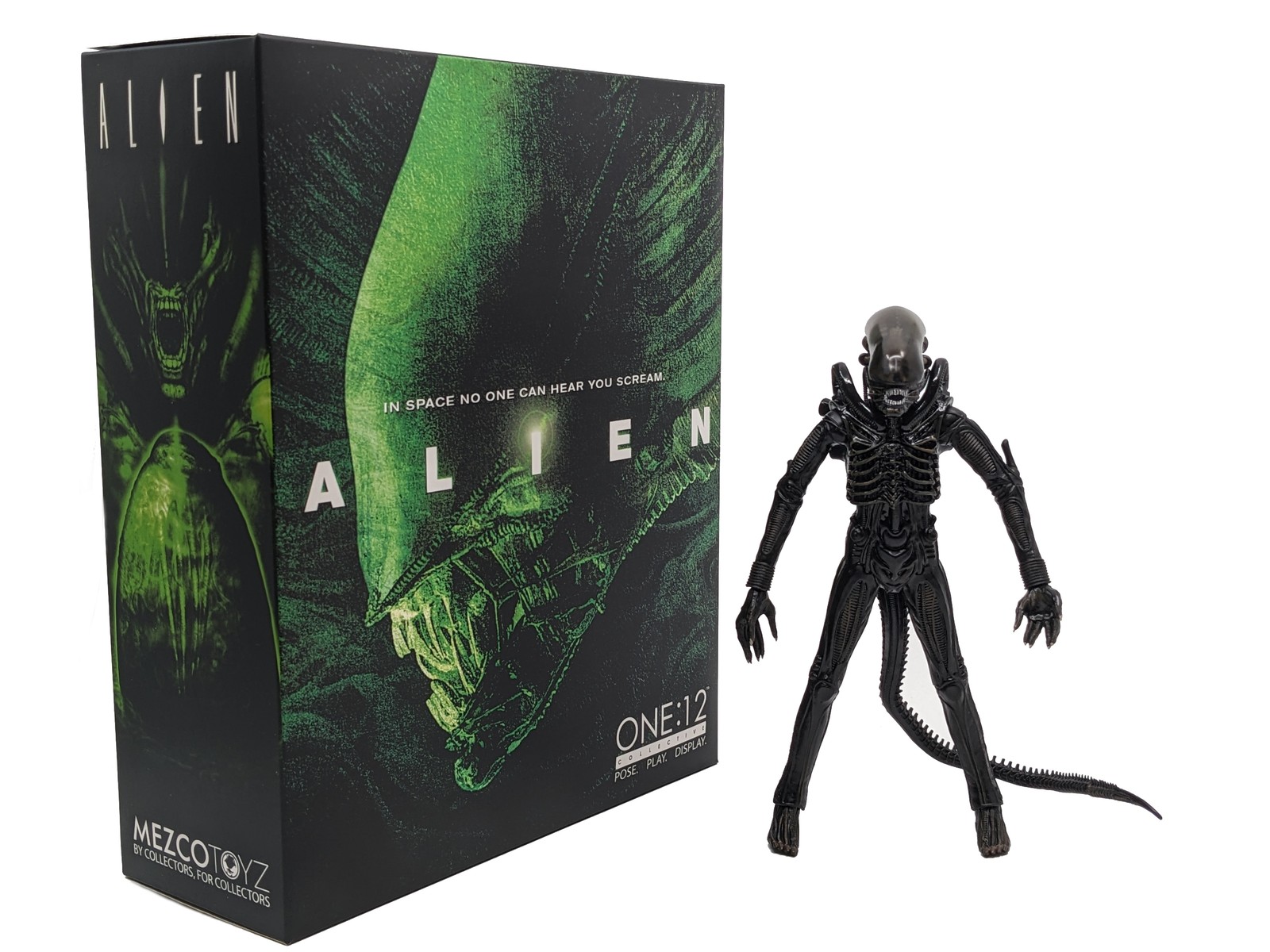 Mezco Toyz Alien One:12 Collective Action Figure - New / Sealed