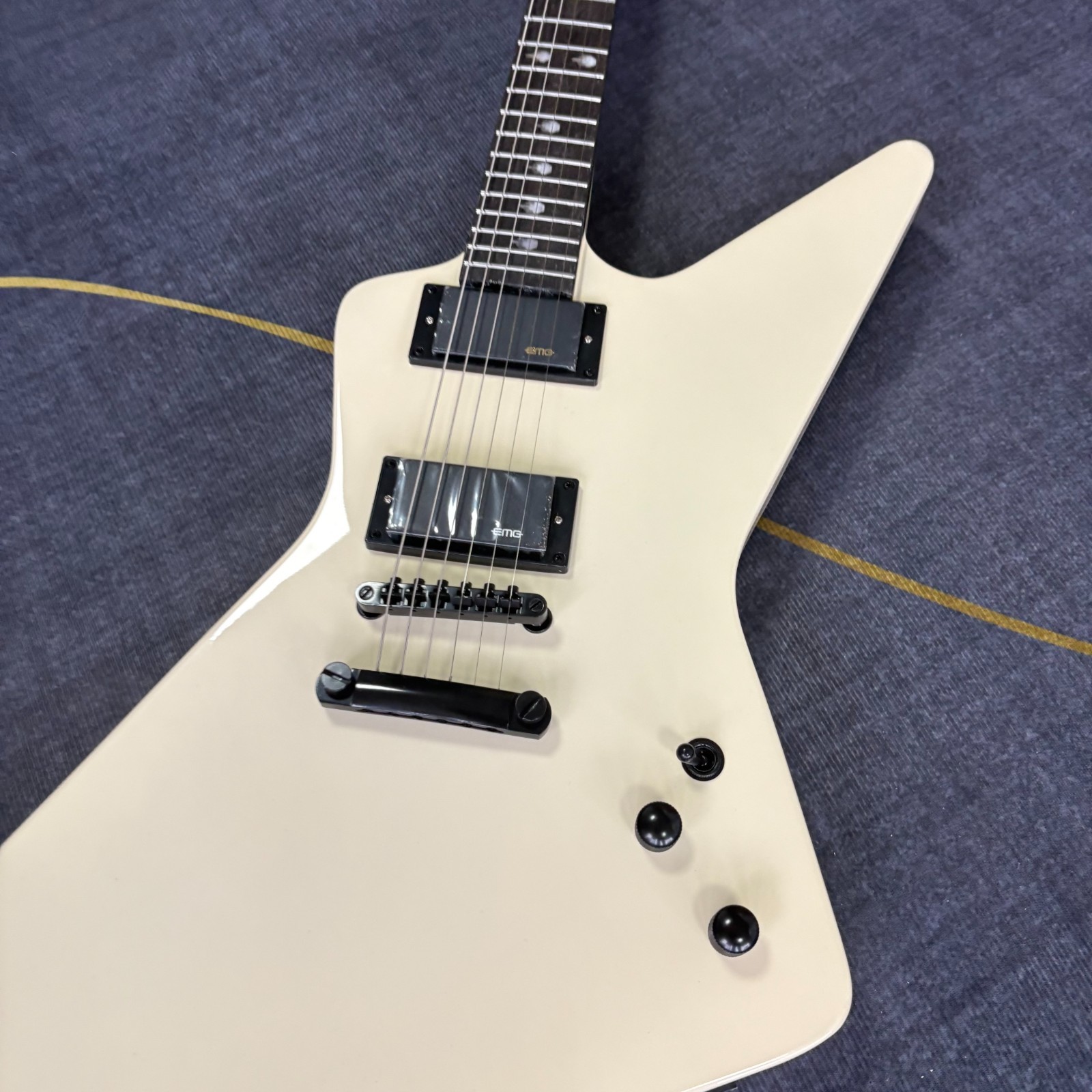 Cream James Hetfield Electric Guitar Rosewood Fingerboard Black Part