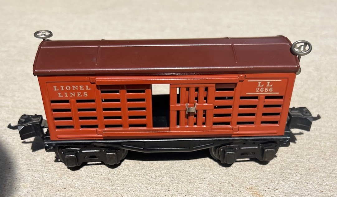 Vintage 1930s LIONEL 2656 RARE Orange Cattle Car With Brown Roof Prewar O Gauge Vintage 1930s LIONEL 2656 RARE Orange Cattle Car With Brown Roof Prewar O Gauge