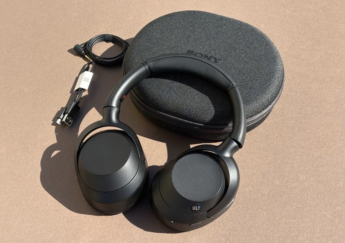 SONY ULT WEAR Wireless Noise Canceling Headphones WH-ULT900N - BLACK