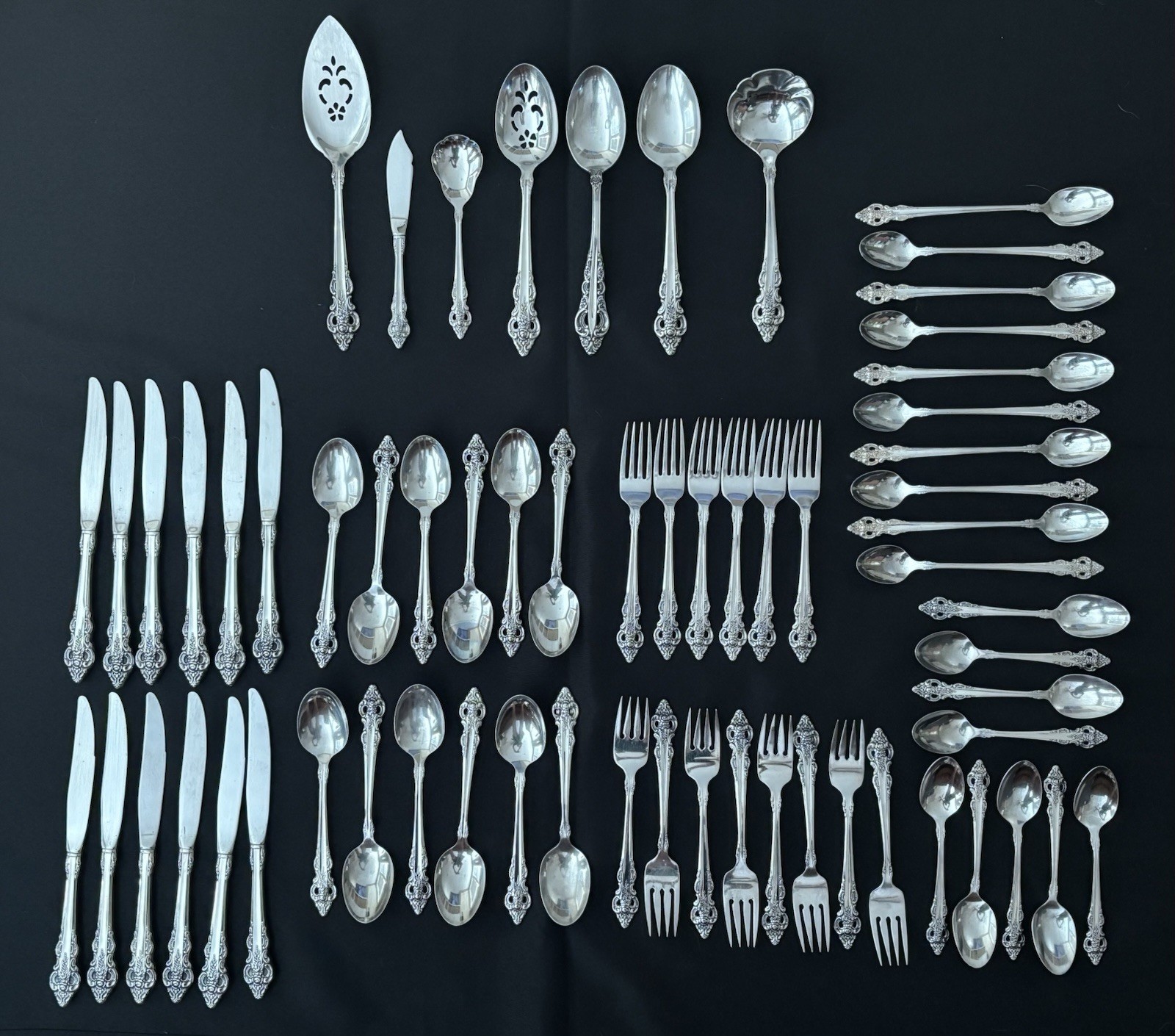 Oneida Community Cherbourg Stainless Silverware Flatware 64 pc. W/Serving pcs.