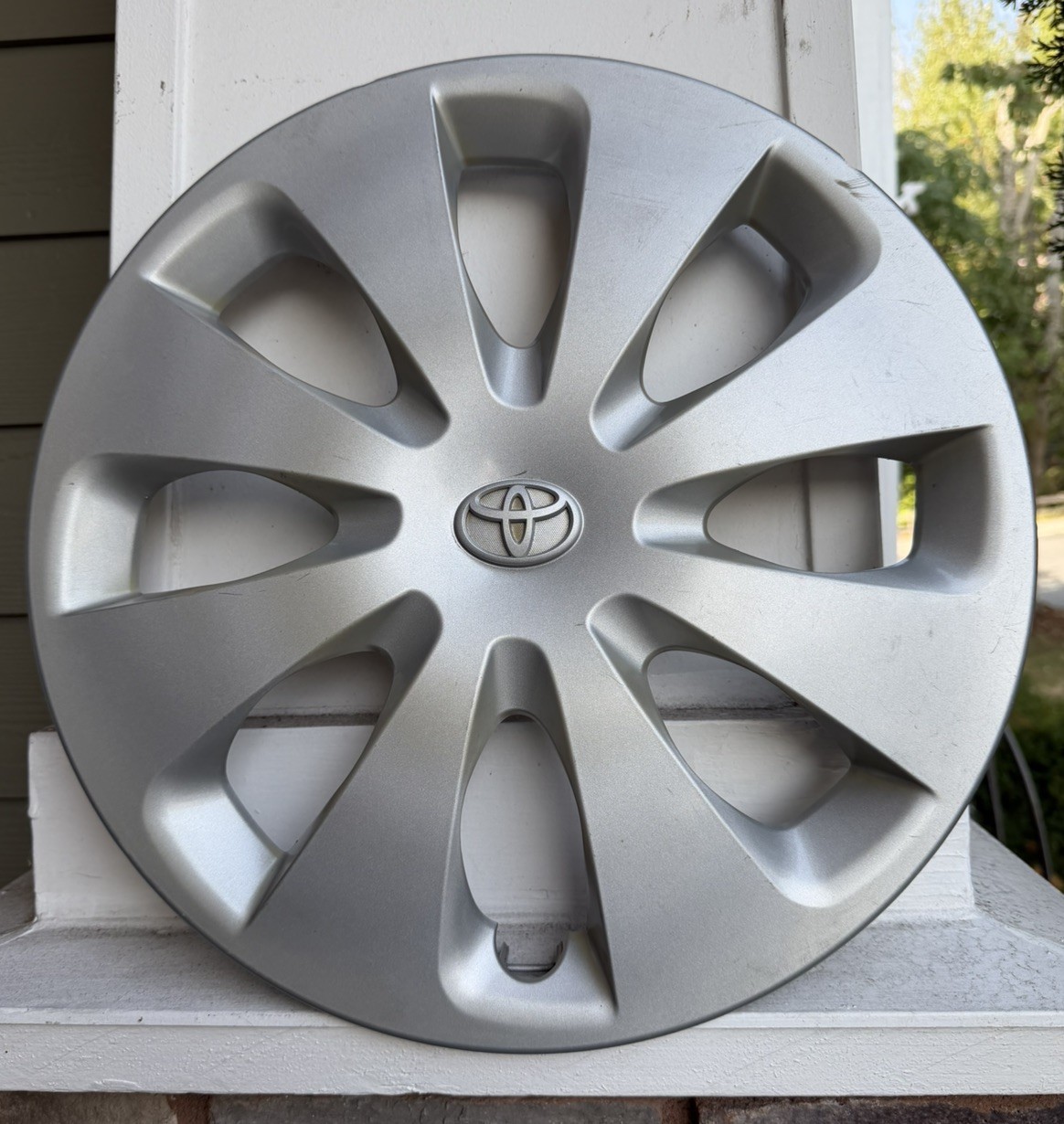 OEM 2012-2015 Toyota Prius C 15” Hubcap Wheel Cap #4260252540 Free S&H