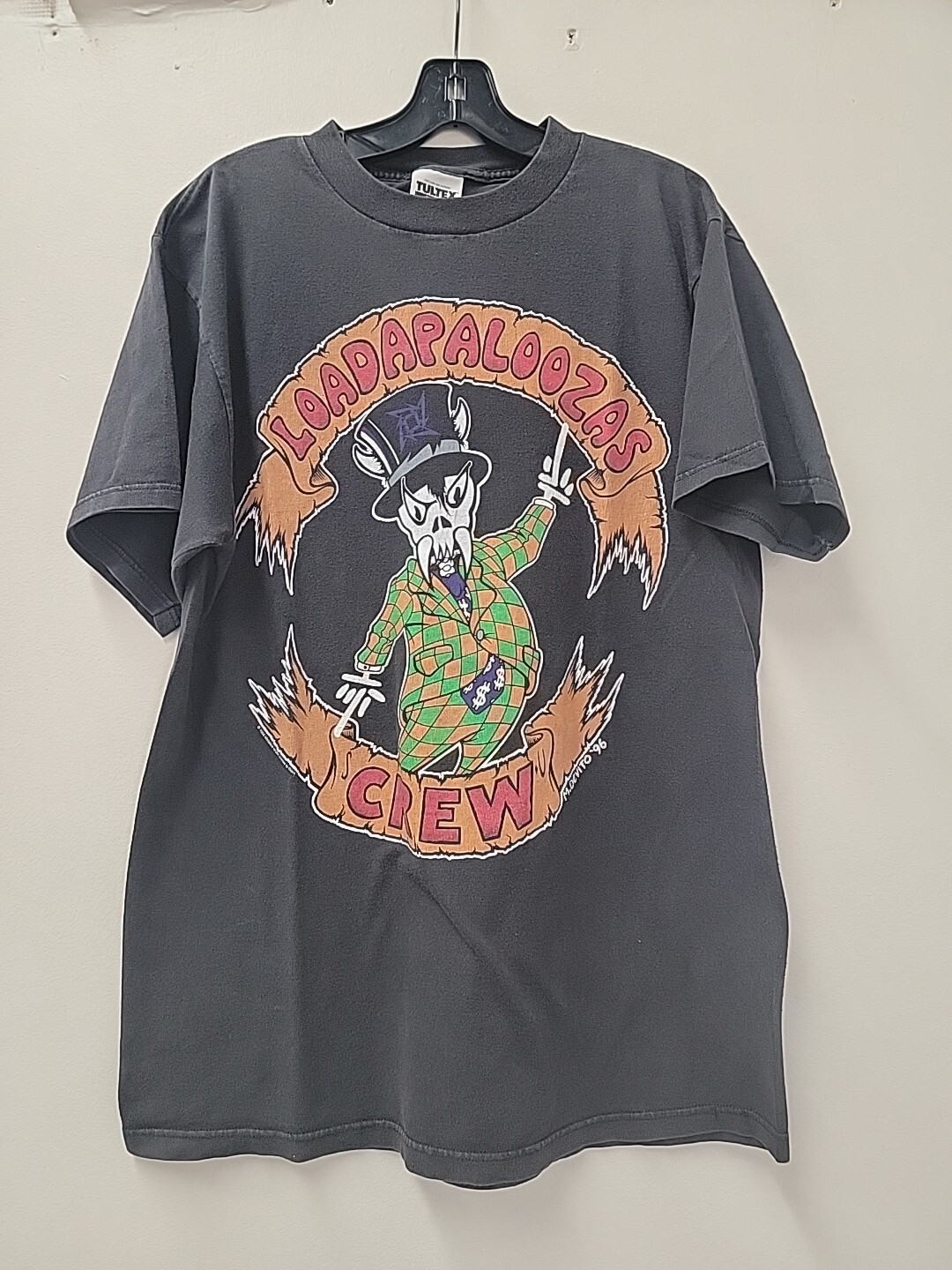 Vintage Metallica 1996 Loadapaloozas Graphic T-shirt Men\'s Size Large Vintage Metallica 1996 Loadapaloozas Graphic T-shirt Men\'s Size Large