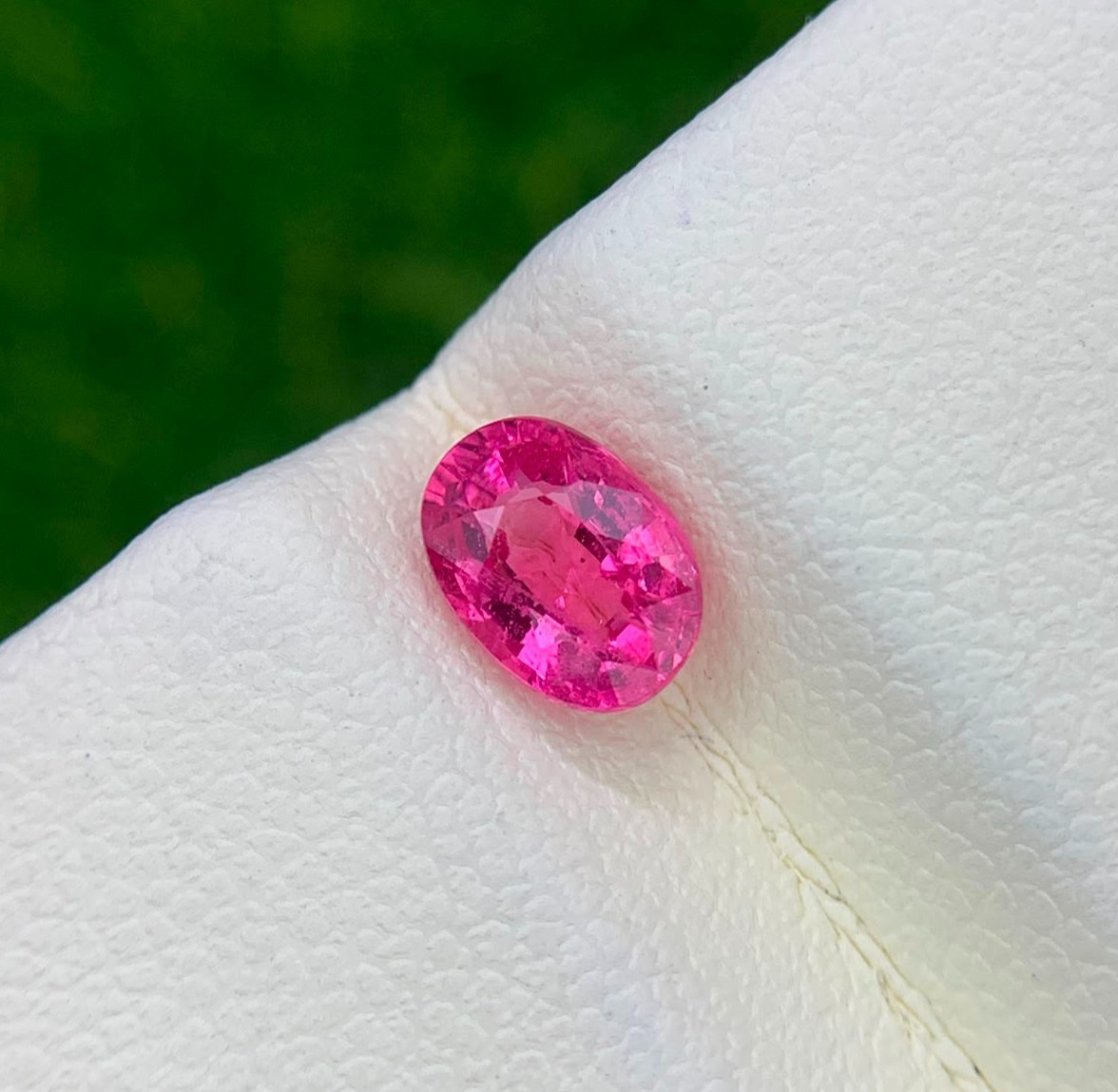 Certified 0.86 Ct Mahenge Spinel Pink Oval Cut Loose Gemstone Natural Inclusion