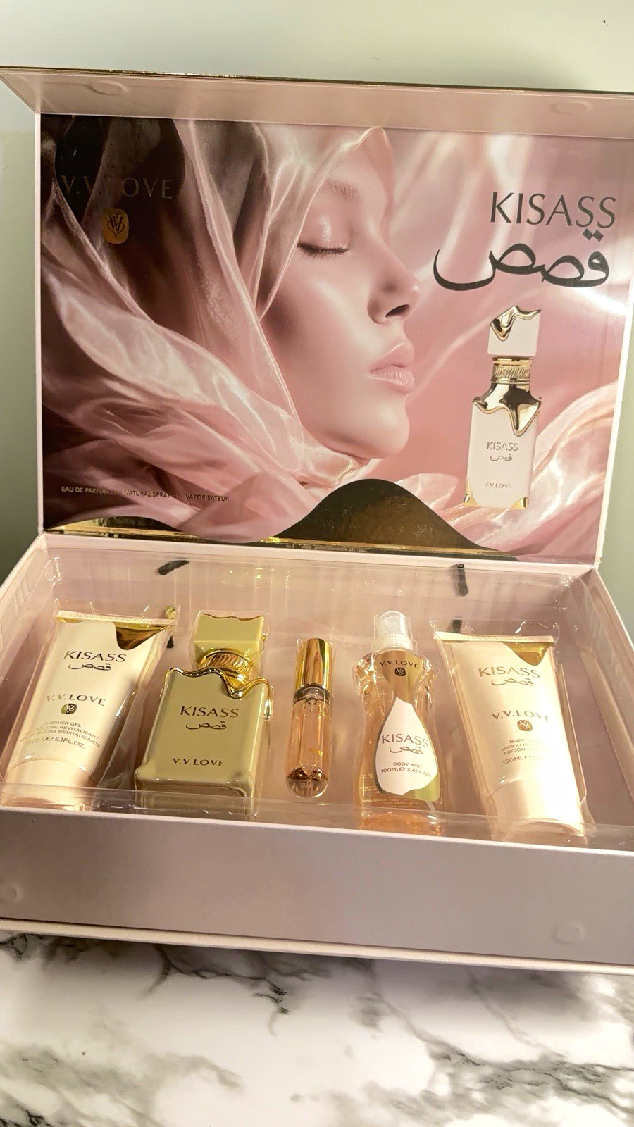 V.V.LOVE KISASS Women’s Toiletries Gift Set, Pink/Gold, 5pcs V.V.LOVE KISASS Women’s Toiletries Gift Set, Pink/Gold, 5pcs