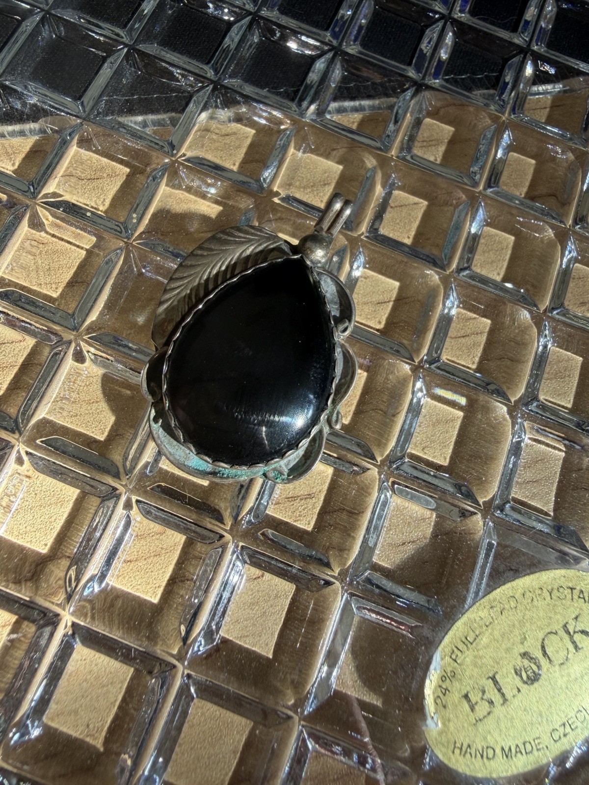 Vintage Herbert Tsosie Native Sterling Black Onyx Leaf Pendant Vintage Herbert Tsosie Native Sterling Black Onyx Leaf Pendant