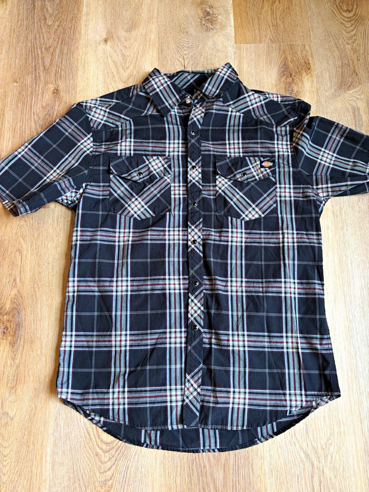 Dickies Men\'s M Western Look Snap Front and Pockets Short Sleeve Black Plaid Dickies Men\'s M Western Look Snap Front and Pockets Short Sleeve Black Plaid