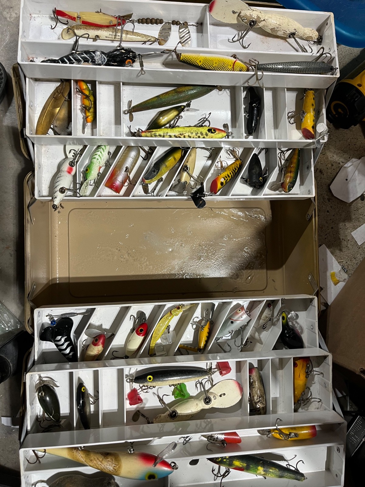 Vintage Junk fishing lure batch (28400)