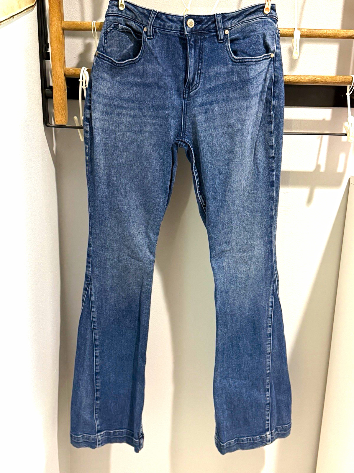 Shyanne women’s Blue Denim Bootcut Jeans Slim Fit Mid Rise Medium Wash Pockets Shyanne women’s Blue Denim Bootcut Jeans Slim Fit Mid Rise Medium Wash Pockets