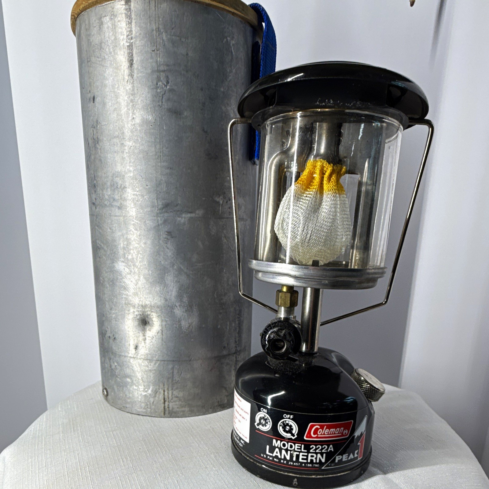 Vintage Coleman Peak 1 Model 222A Backpacking Lantern w/ Aluminum Carry Case