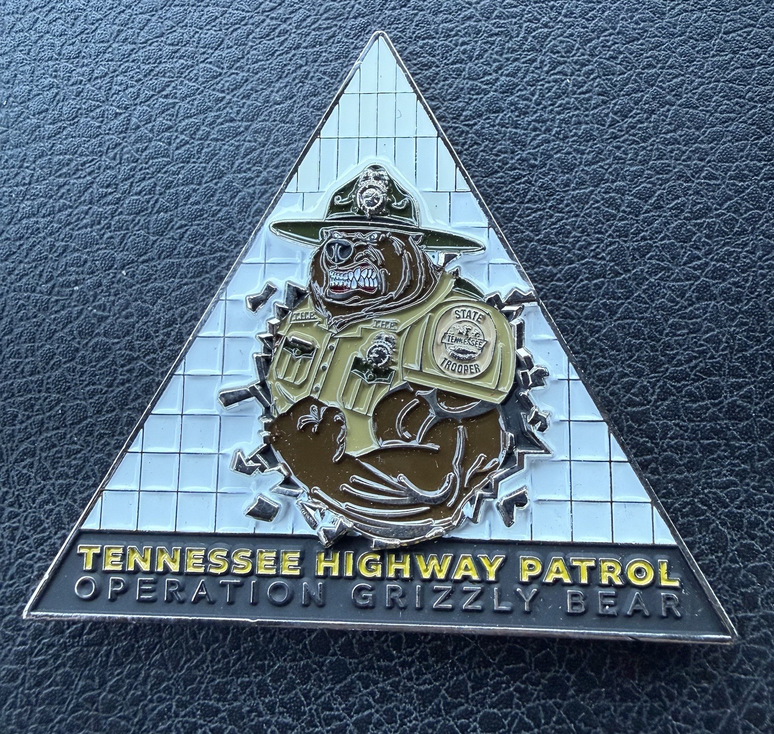 Memphis Tennessee Highway Patrol State Trooper Police Grizzly Bear Triangle Coin Memphis Tennessee Highway Patrol State Trooper Police Grizzly Bear Triangle Coin