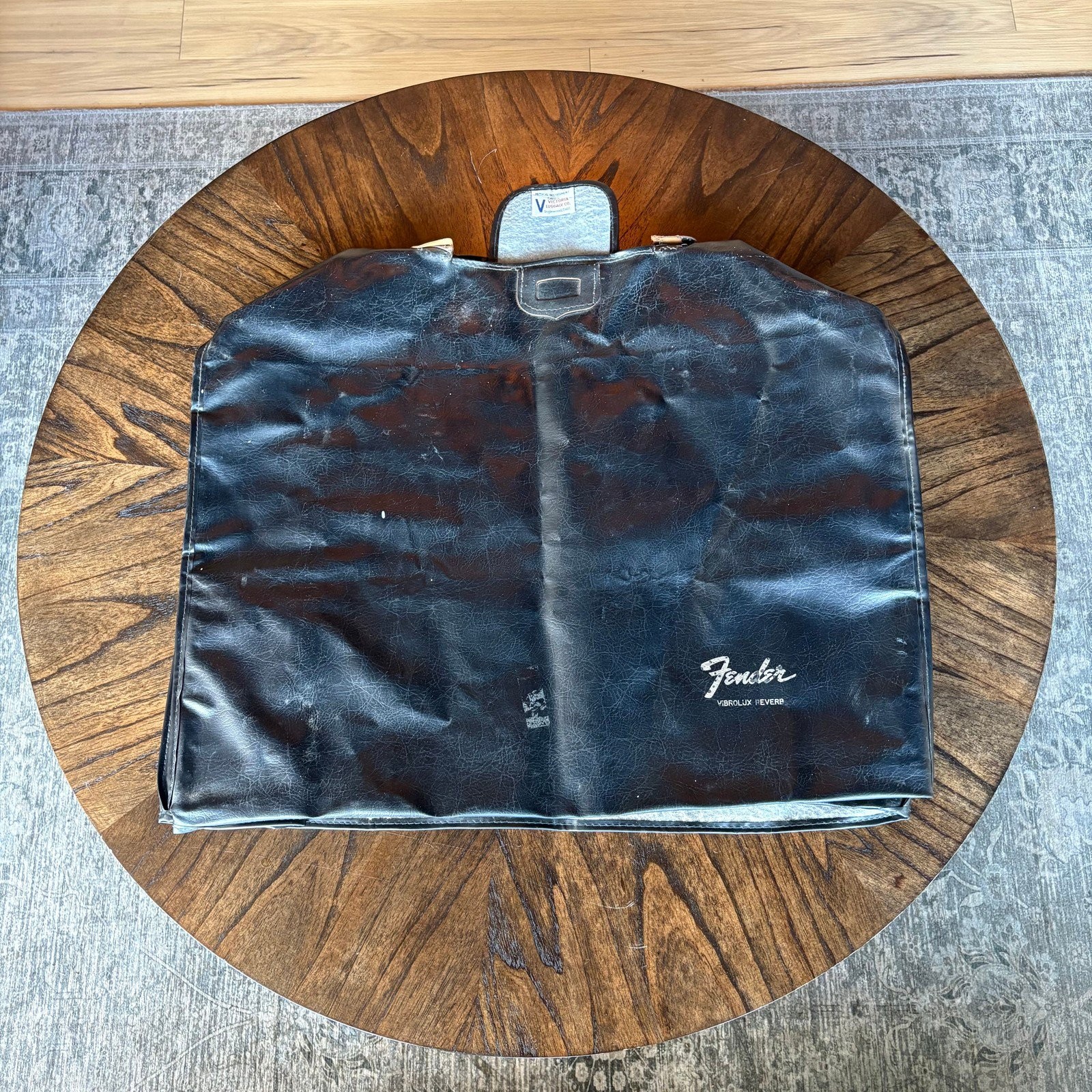 Vintage Fender Vibrolux Reverb Victoria Luggage Co. Amp Cover Vintage Fender Vibrolux Reverb Victoria Luggage Co. Amp Cover