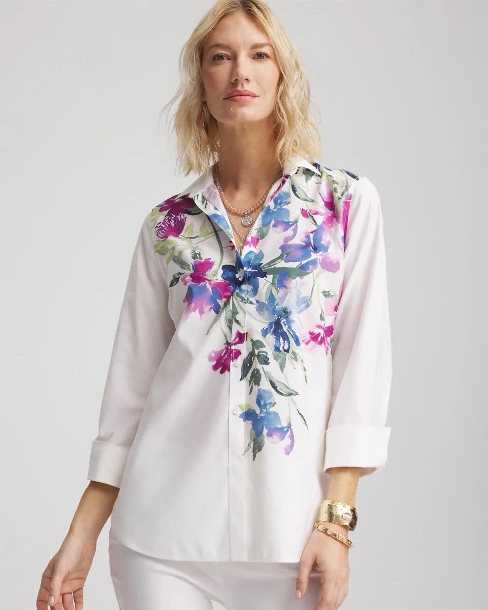 NWT Chico’s No Iron Stretch White Floral 3/4 Sleeve Button Front Shirt Sz 0 / 4 NWT Chico’s No Iron Stretch White Floral 3/4 Sleeve Button Front Shirt Sz 0 / 4
