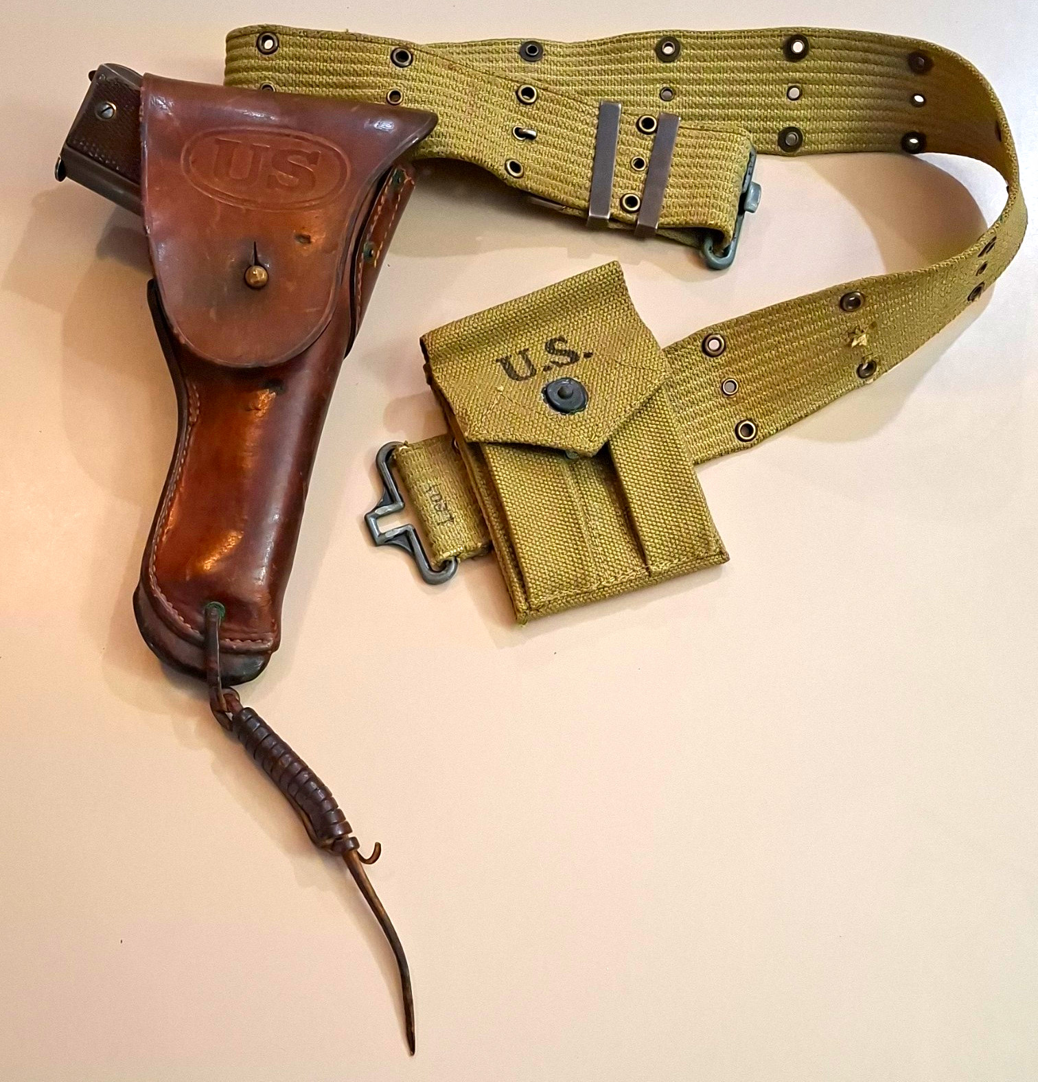 WWII U.S. Web Pistol Belt w/ ENGER-KRESS holster & 1942 HOFF MFG.CO. Mag Pouch WWII U.S. Web Pistol Belt w/ ENGER-KRESS holster & 1942 HOFF MFG.CO. Mag Pouch