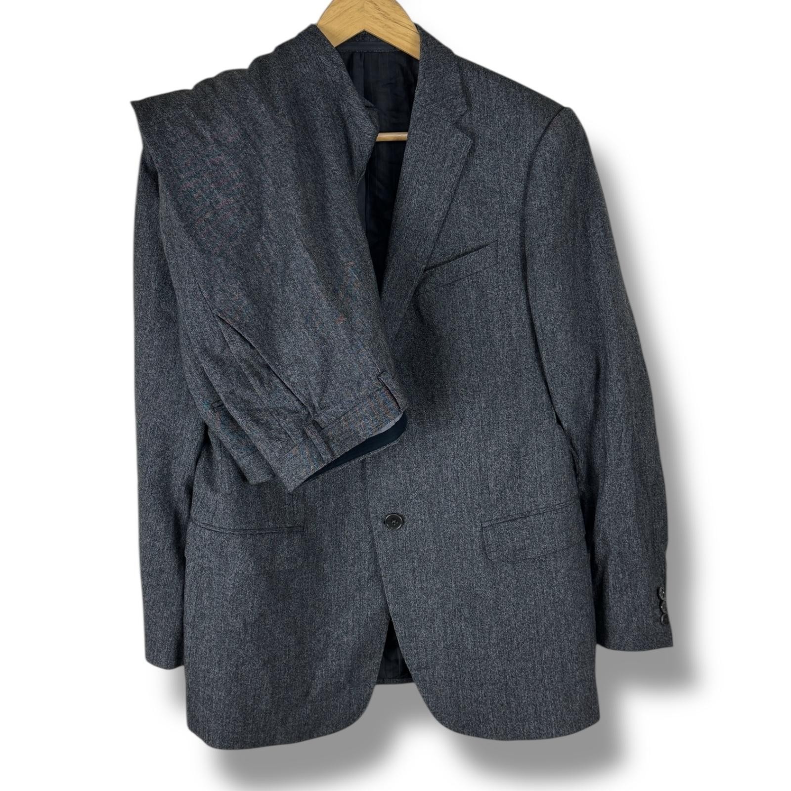 Vintage Armani Collezioni Men\'s Gray 2 Piece Suit Blazer Jacket & Trousers Italy