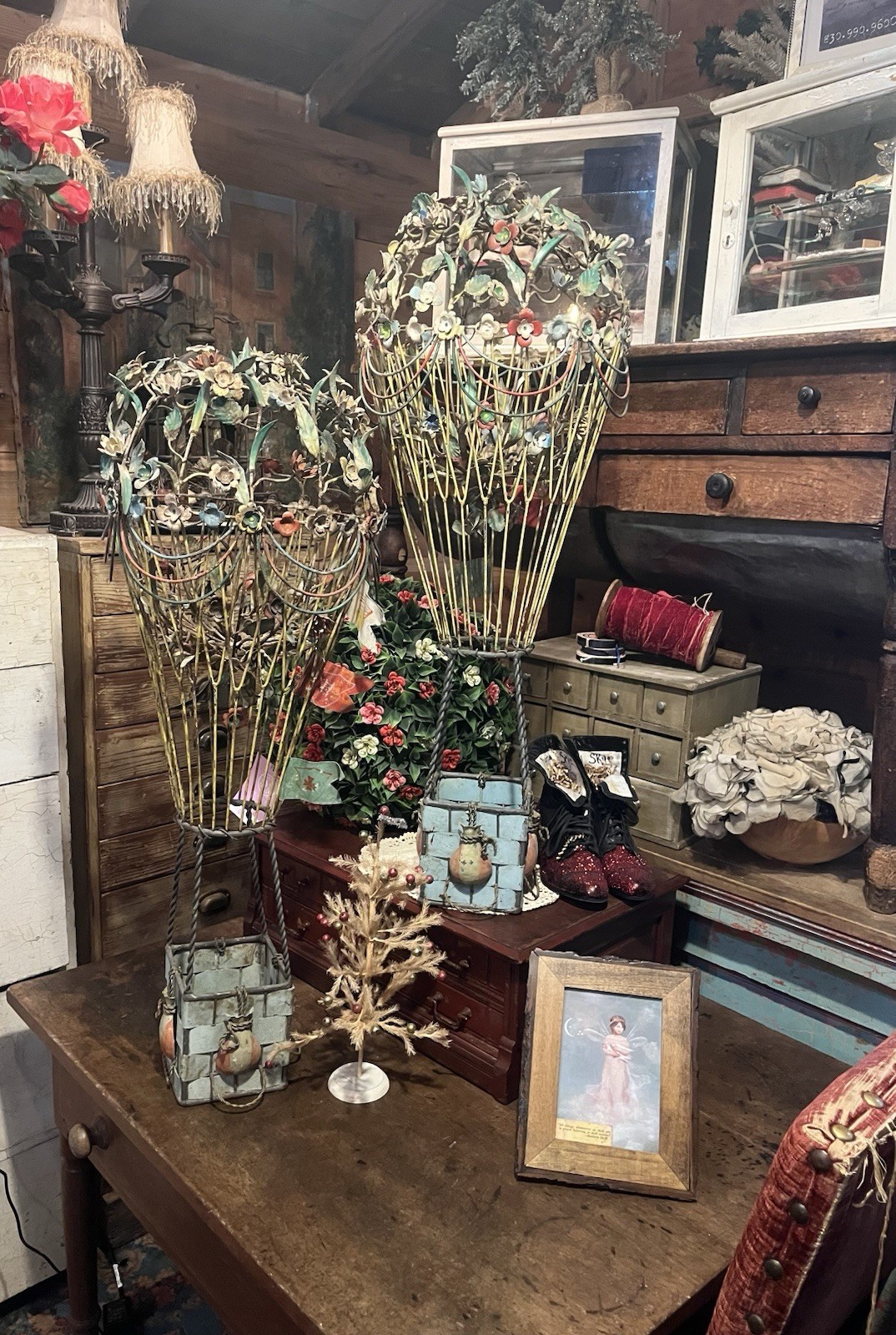 RARE pair 1900s Victorian 36” Hot Air Balloons Tole Metal Sculpted Unbelievable RARE pair 1900s Victorian 36” Hot Air Balloons Tole Metal Sculpted Unbelievable