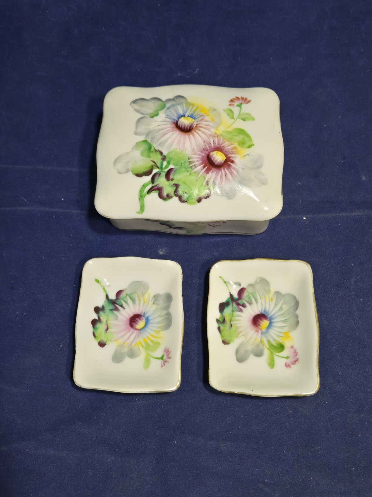 Vintage Andrea S Floral Gold Trim Trinket Box / Cigarette Box with 2 Trays 