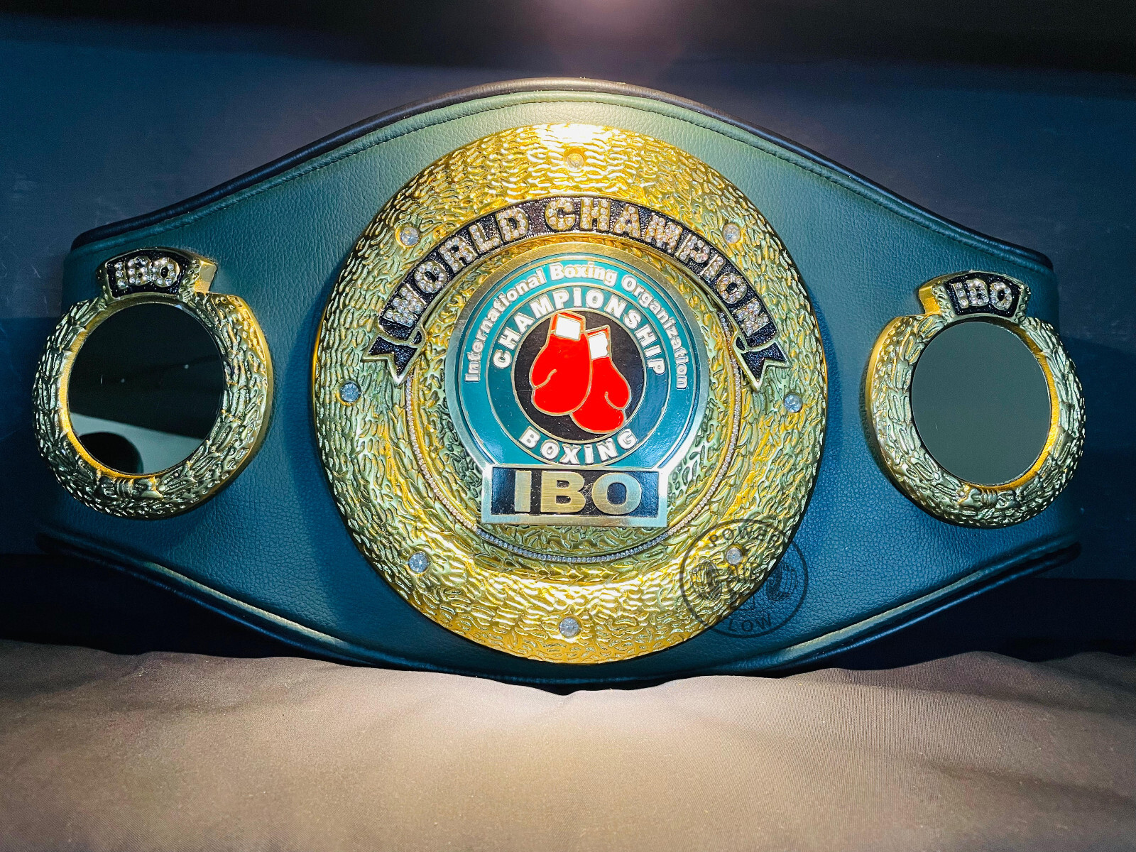 IBO Custom Boxing Championship Belt Adult Size Made Leather Strap 3D Metal Plate IBO Custom Boxing Championship Belt Adult Size Made Leather Strap 3D Metal Plate