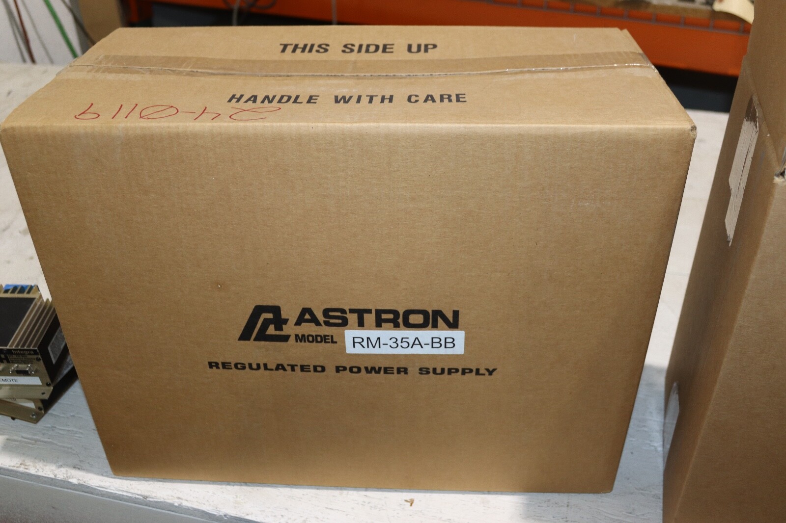 NEW Astron RM-35M-BB HAM Amateur Radio 35 Amp Power Supply