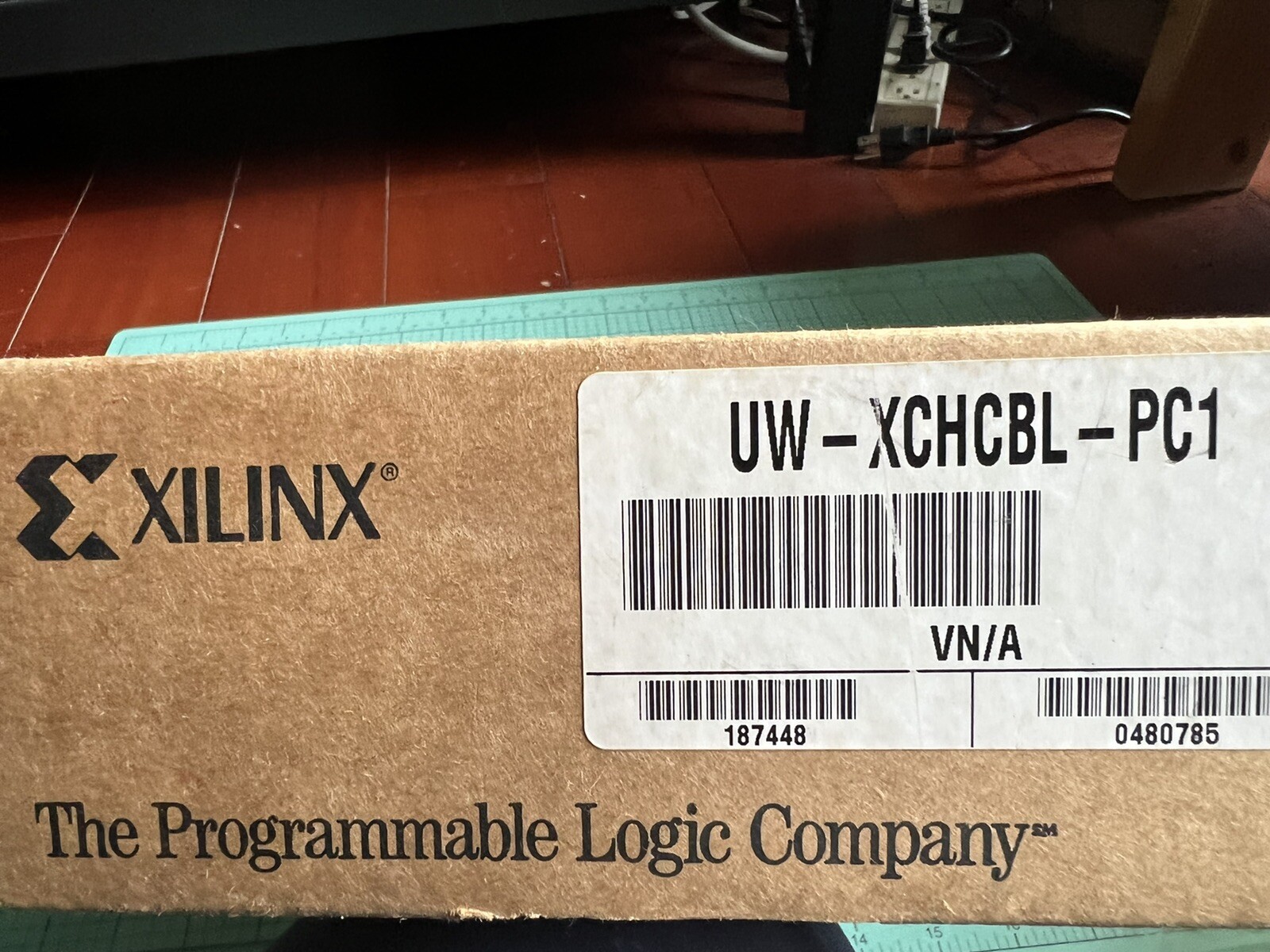 AMD xilinx university program UW-XCHCBL-PC1 AMD xilinx university program UW-XCHCBL-PC1