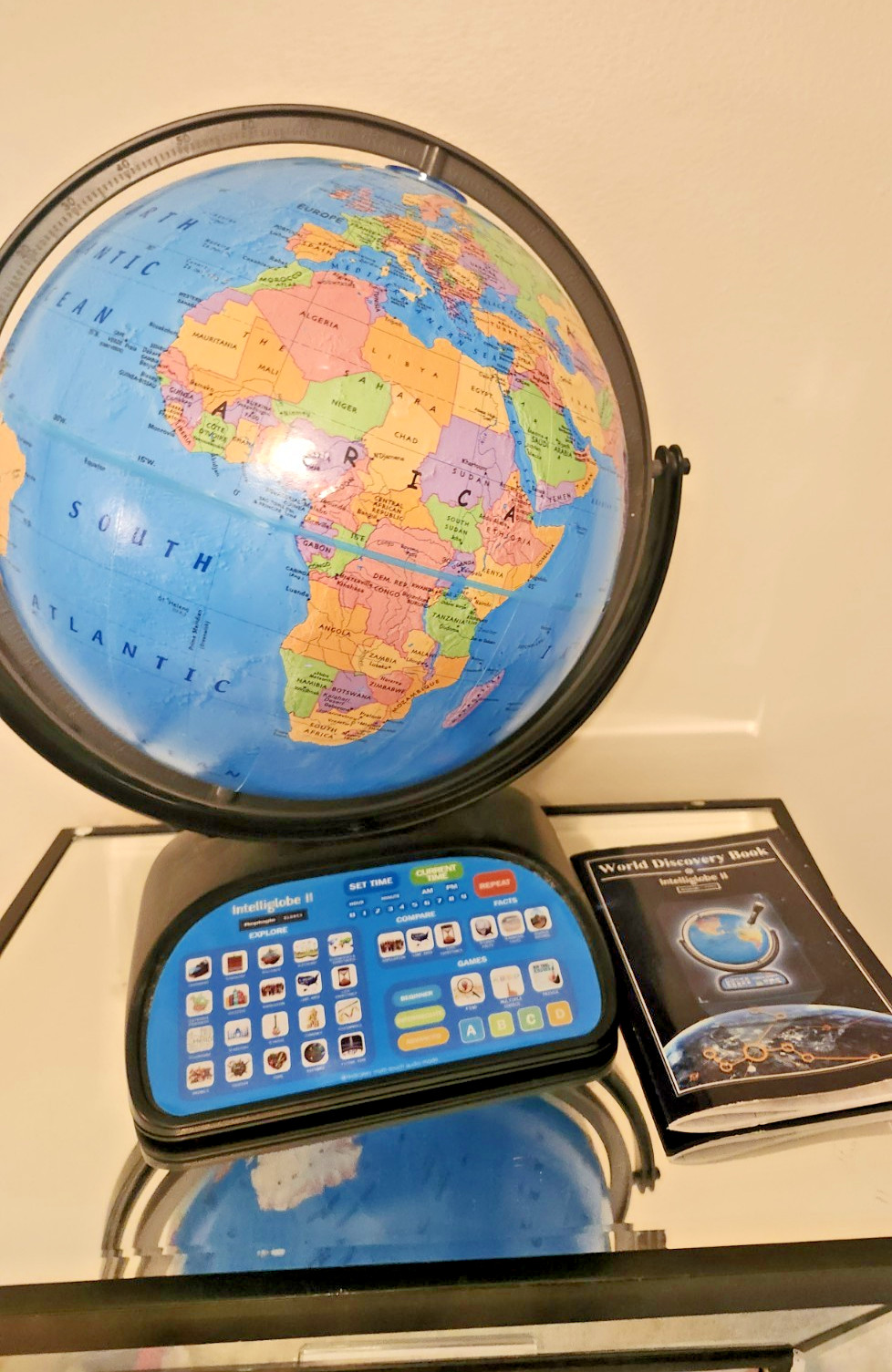 Replogle Intelliglobe II Interactive Talking Globe w/ Discovery Book Not tested Replogle Intelliglobe II Interactive Talking Globe w/ Discovery Book Not tested