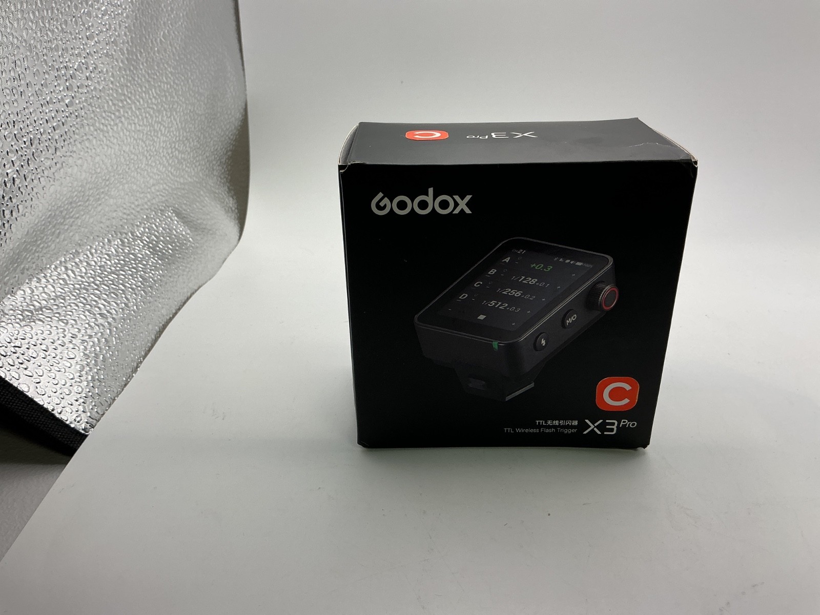 DAMAGE BOX Godox X3 PRO Wireless Flash Triggers w/ Touchscreen Built-in Battery.