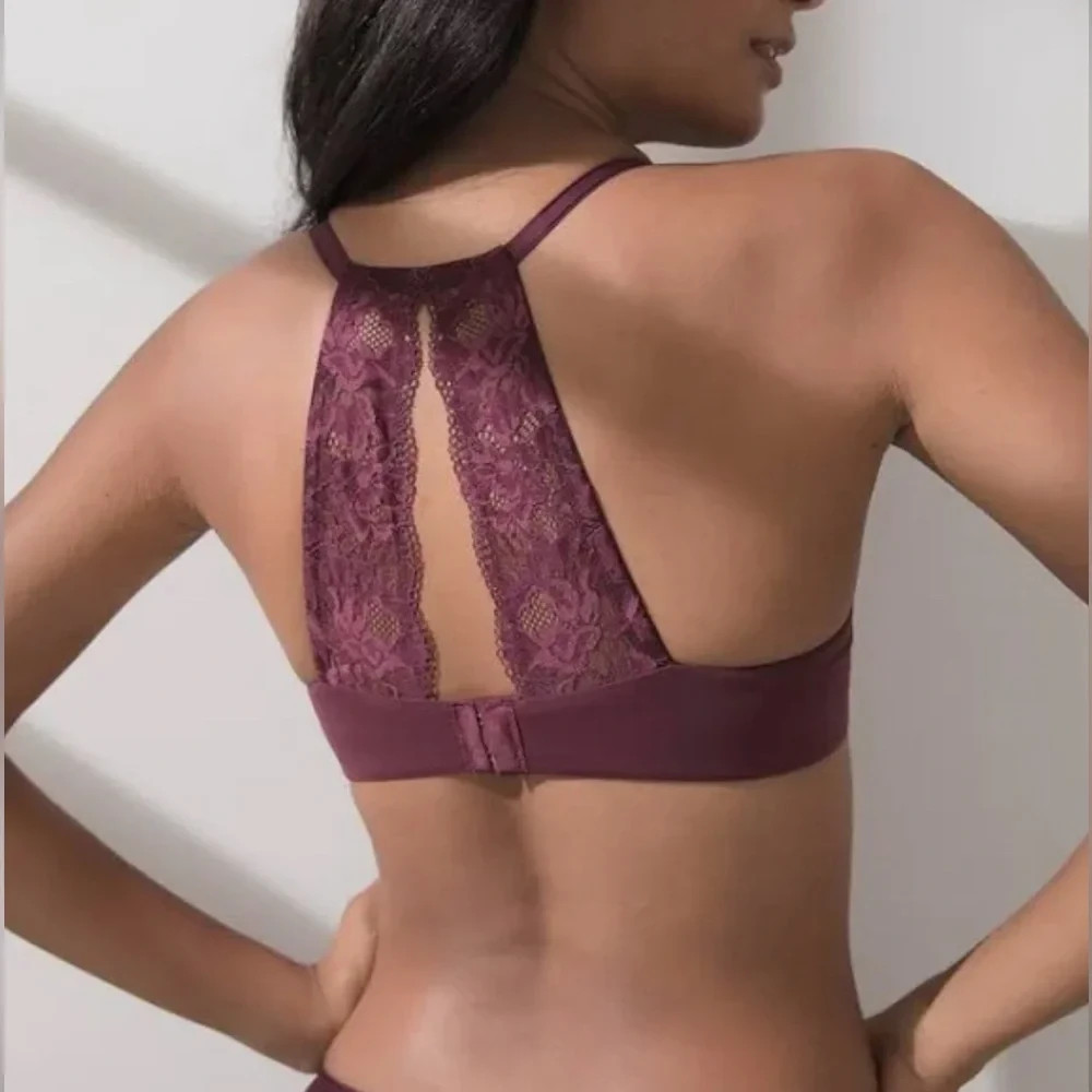 NWT Soma 38DD Fig- Embraceable Signature Lace Racerback Bra  New