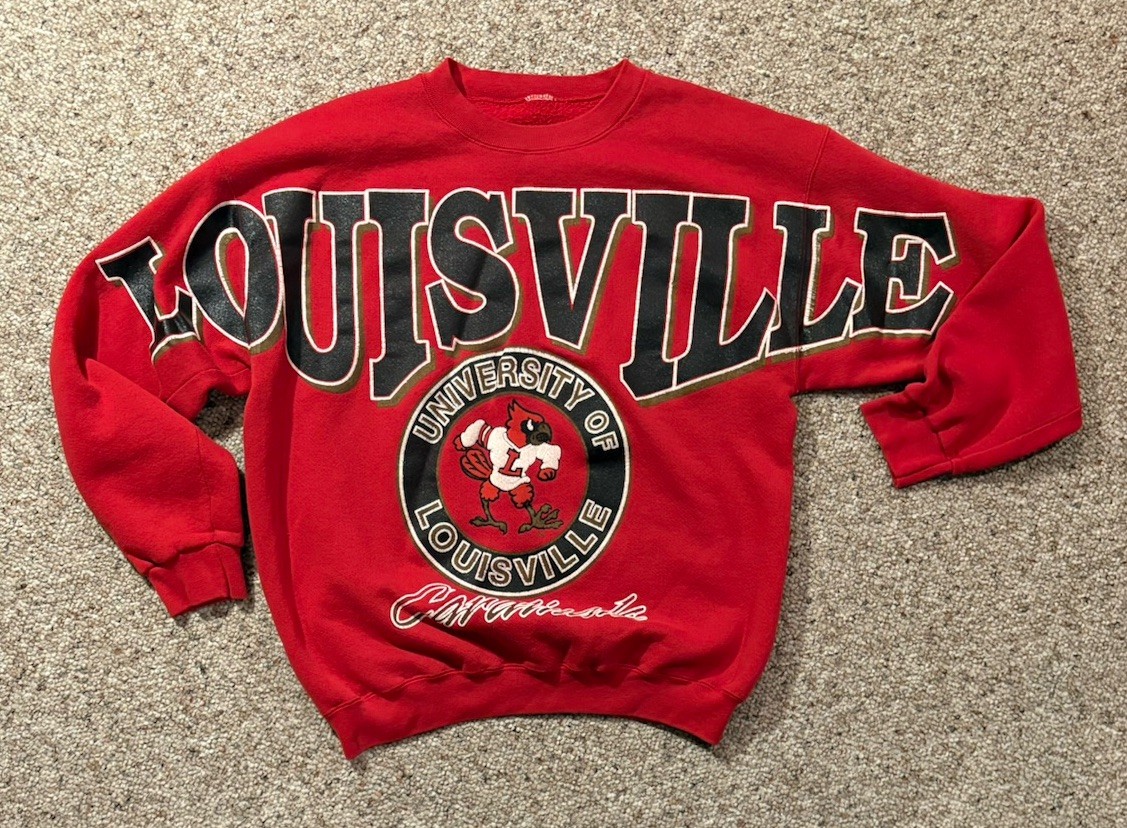 Vtg University Of Louisville Cardinals Spellout Sweatshirt Crewneck. Size L Vtg University Of Louisville Cardinals Spellout Sweatshirt Crewneck. Size L