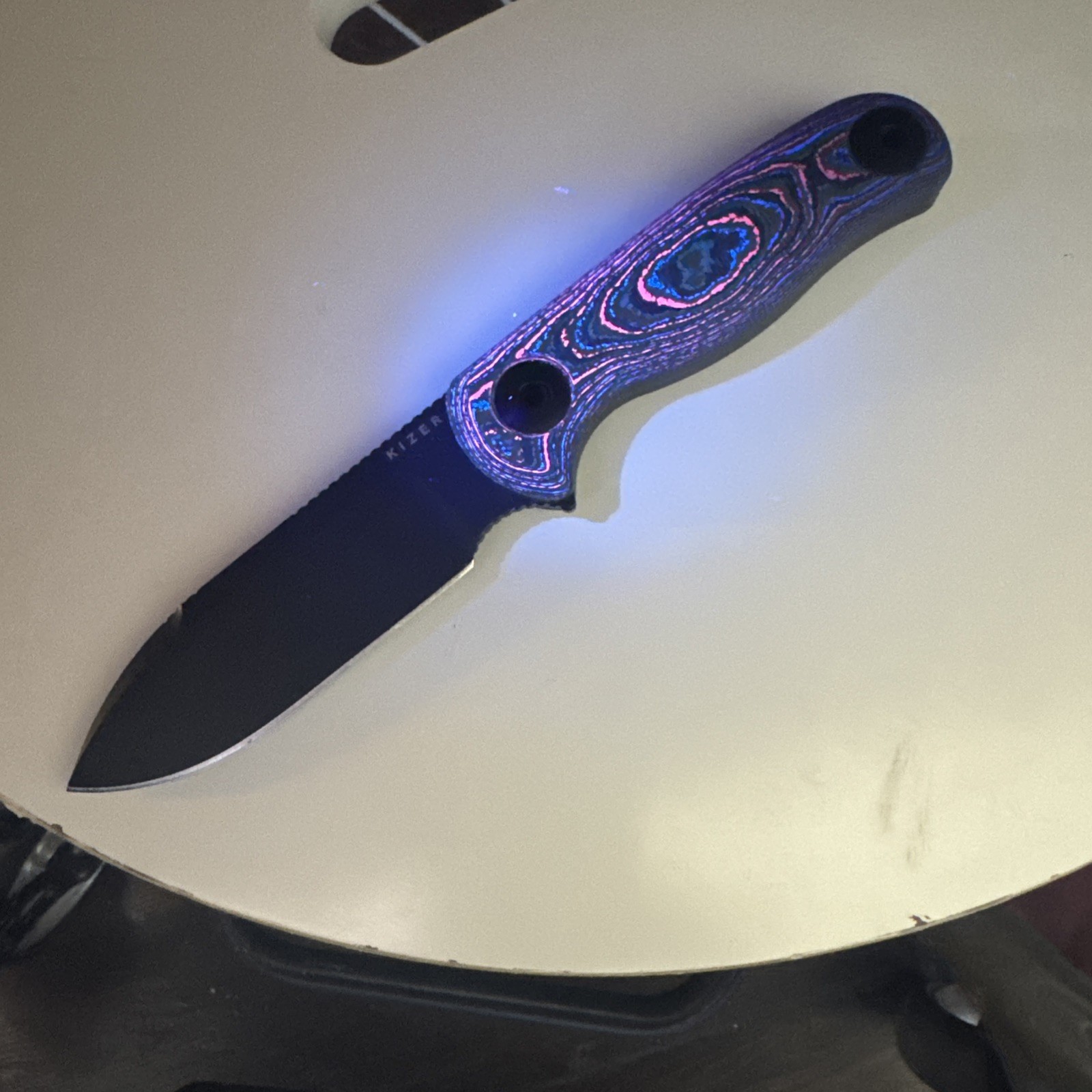 Kizer Drop Bear Fixie 3 DirtBagEDC 097/200 NitroV / Dantanium CamoCarbon rare Kizer Drop Bear Fixie 3 DirtBagEDC 097/200 NitroV / Dantanium CamoCarbon rare