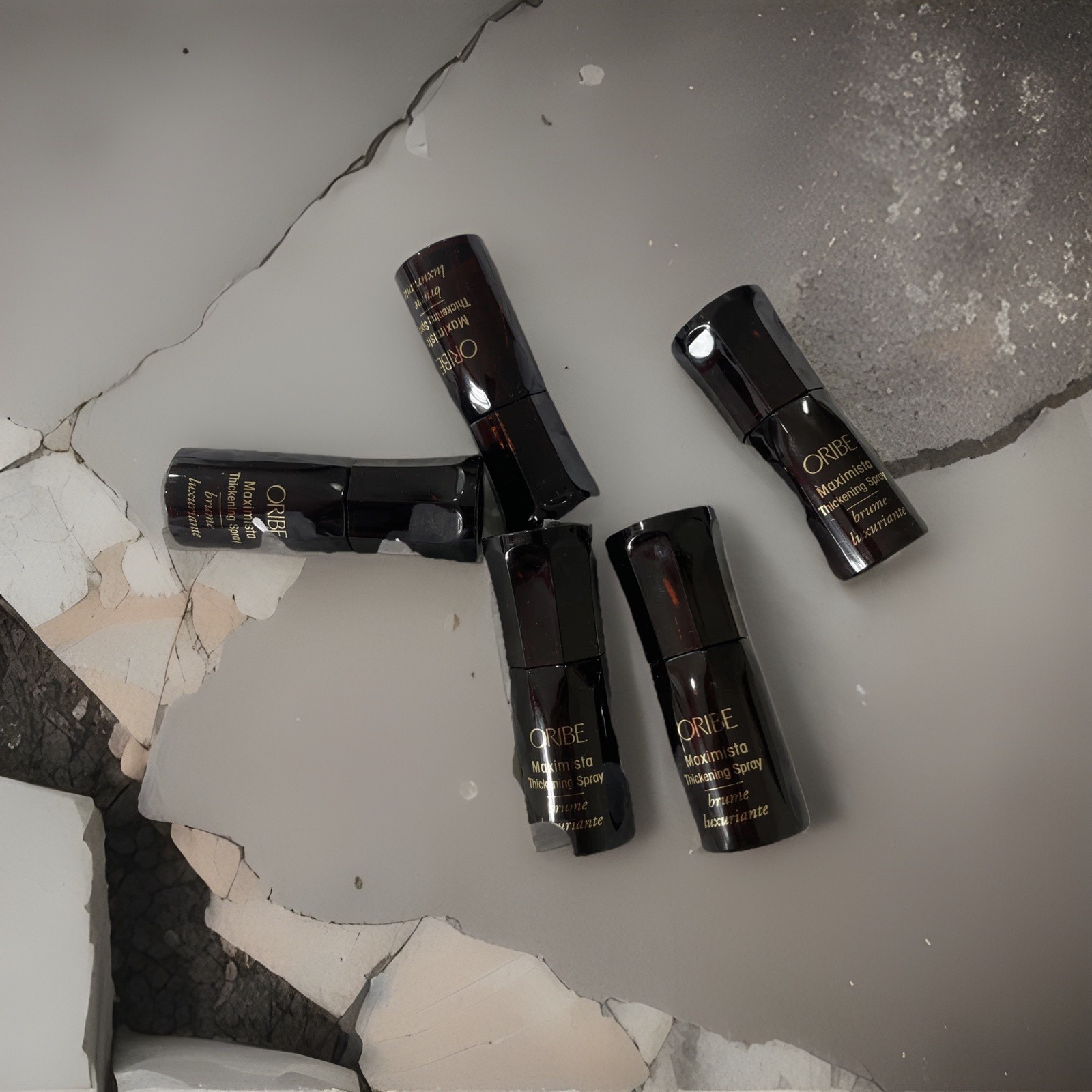 Oribe - Maximista - Thickening Spray 0.67 FL. OZ (5) Oribe - Maximista - Thickening Spray 0.67 FL. OZ (5)