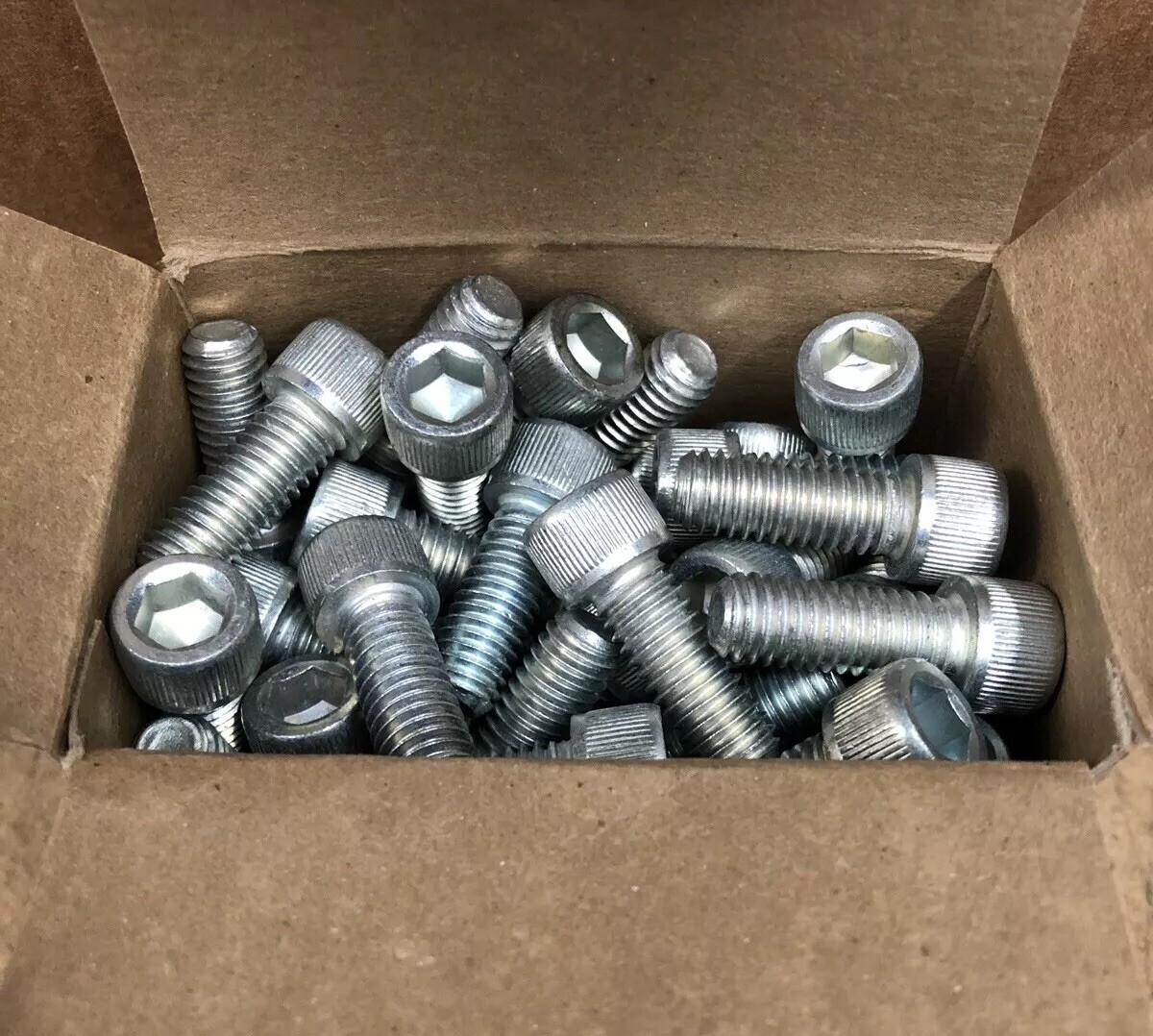 (100) 3/8-16 X 1 ZINC PLATED Socket Head Cap Screw Allen Bolt Alloy Gr8 3/8x1