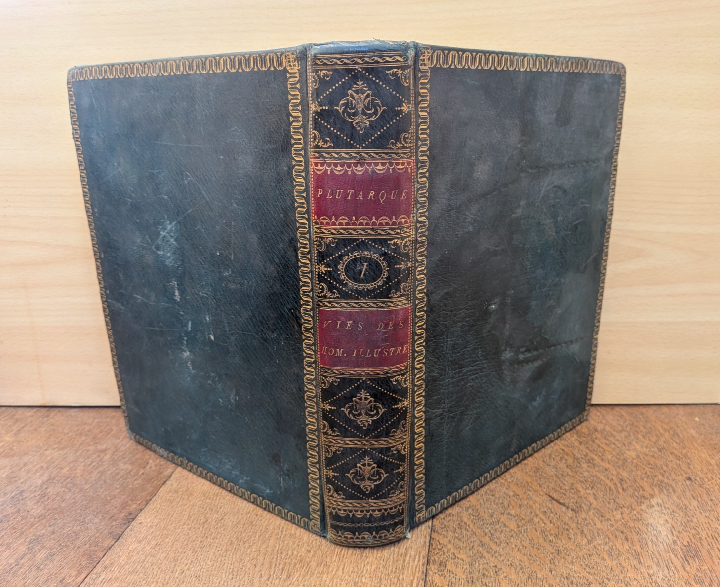 Antique book - Works of Plutarch - Lives of Illustrious Men Vol. 1 - 1784
