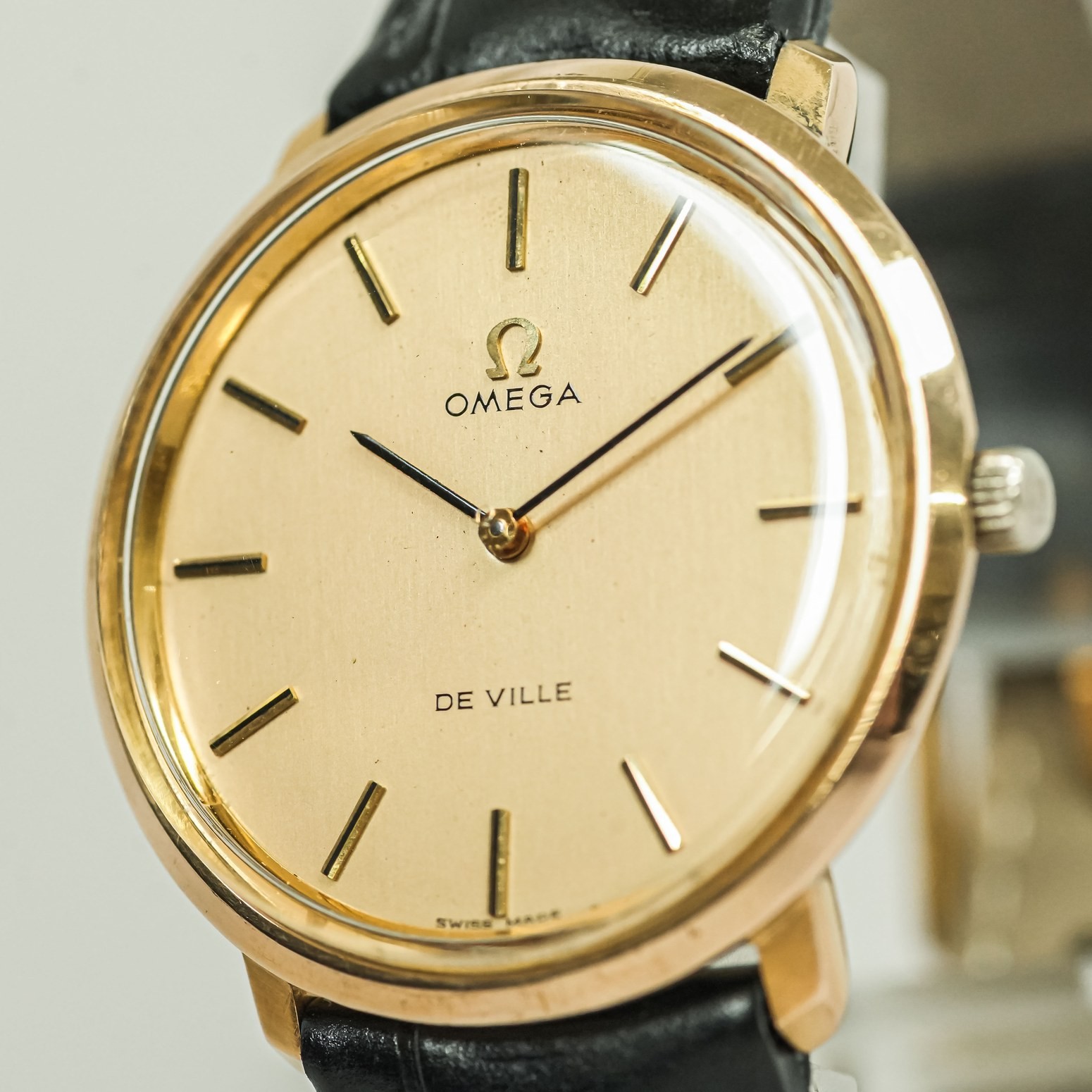 *Vintage 1970s* OMEGA De Ville TOOL.104 Manual Winding Gold Swiss Made 33mm Mens