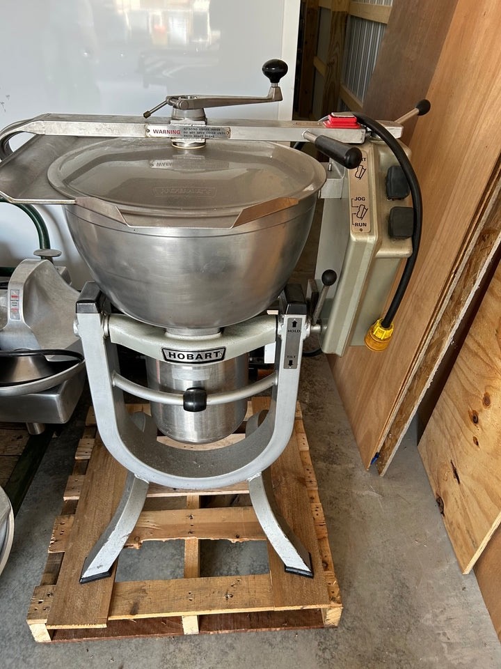 Hobart HCM450 vertical cutter mixer 45qt (warranty) new blades