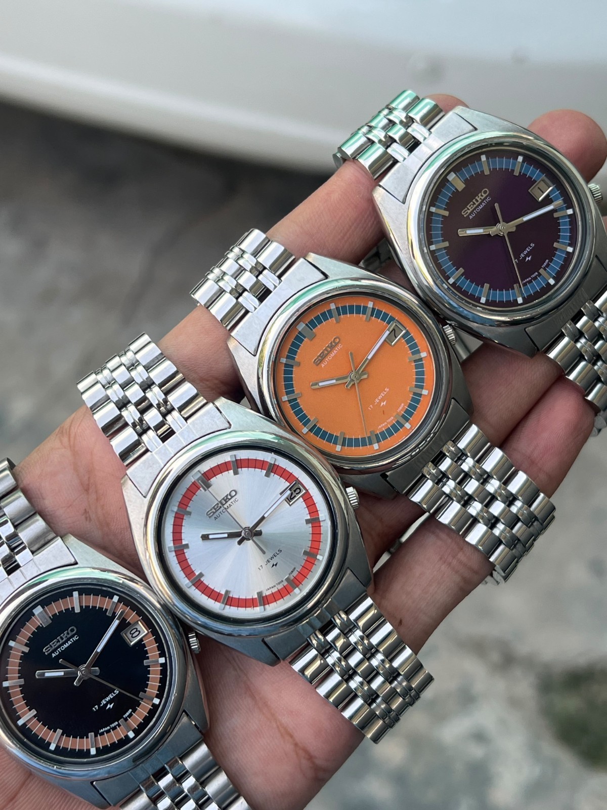 Lot of 4 Vintage Seiko 5 Mens Automatic Watch Day 7009 Lot of 4 Vintage Seiko 5 Mens Automatic Watch Day 7009