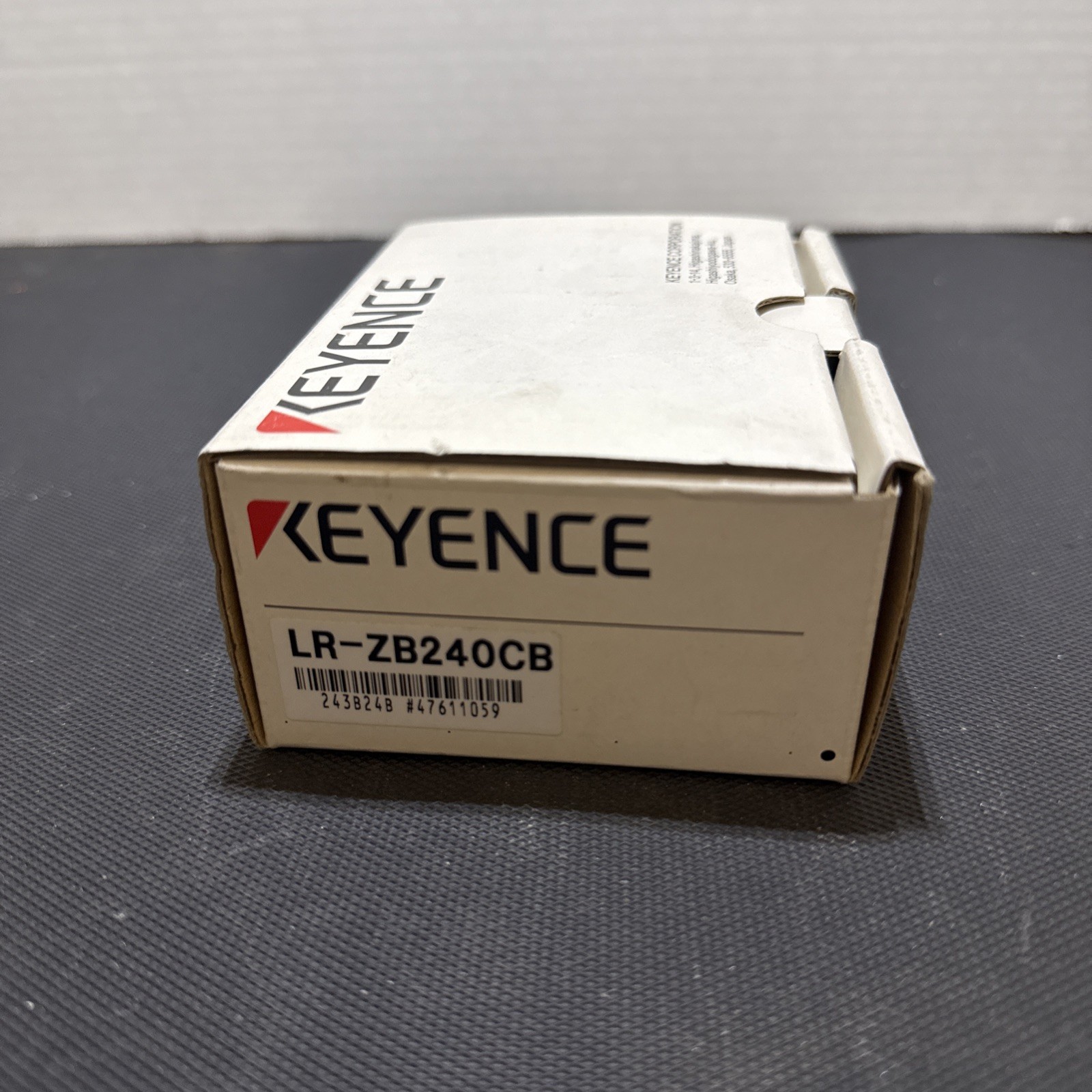 Keyence LR- ZB240CB Laser Sensor -New In Box **Free Shipping** Keyence LR- ZB240CB Laser Sensor -New In Box **Free Shipping**