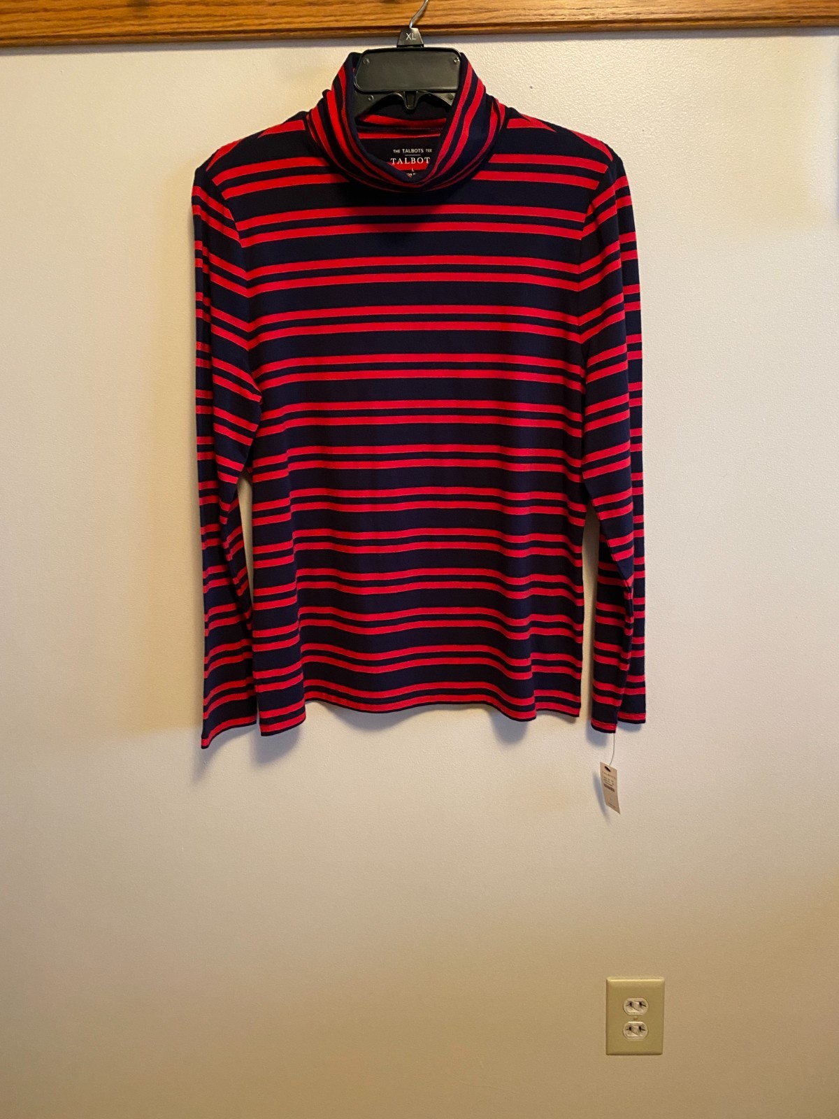 Talbots NWT Stripe Navy and Red Turtleneck lightweight Large