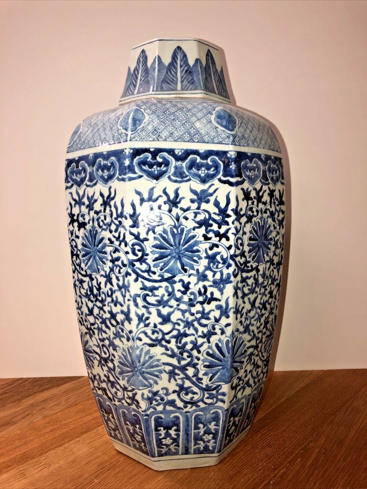 Antique/ Vintage Chinese Blue & White Porcelain Octagonal Covered Vase H : 19” Antique/ Vintage Chinese Blue & White Porcelain Octagonal Covered Vase H : 19”