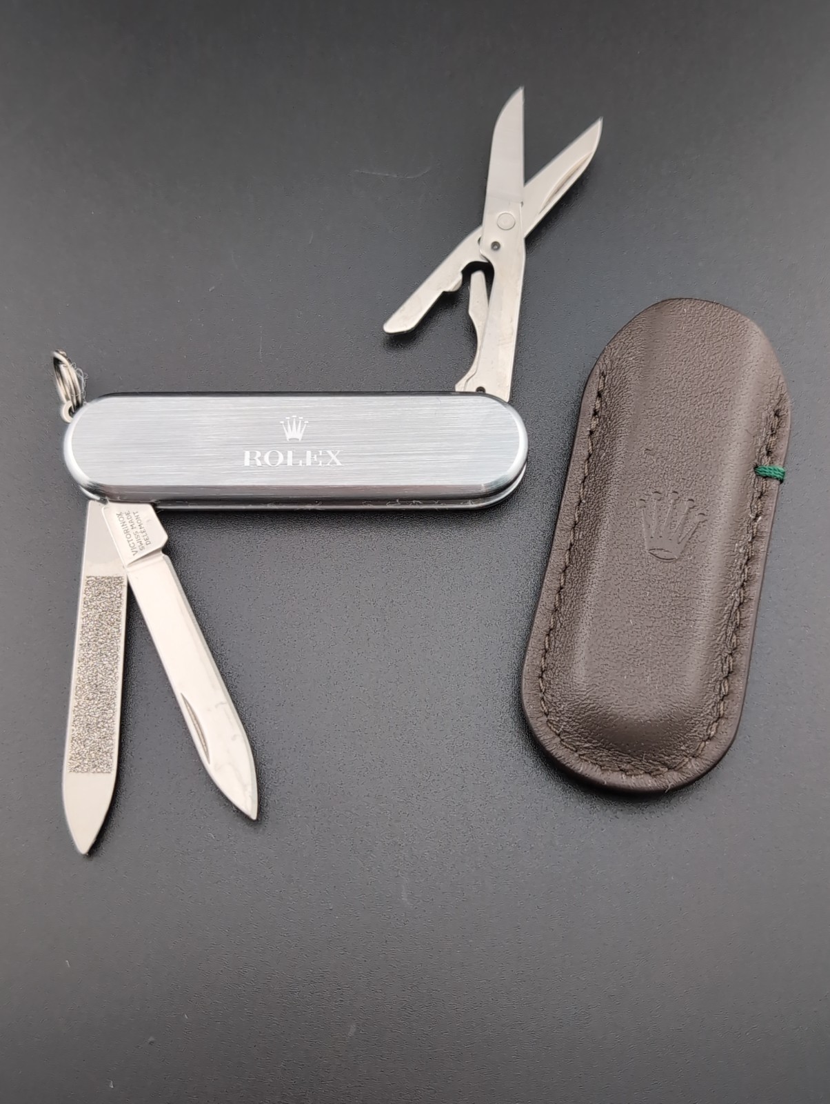 Victorinox - Rolex Executive Classic SD - Swiss Army SAK Multi-Tool - BS-136 Victorinox - Rolex Executive Classic SD - Swiss Army SAK Multi-Tool - BS-136