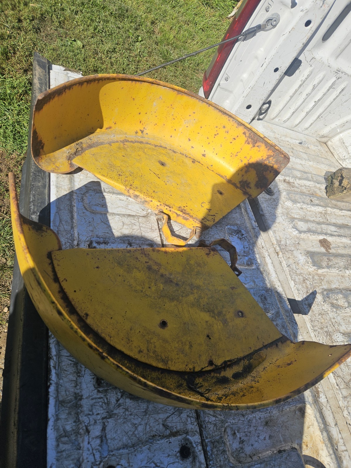 Cub Cadet Round Fenders 70 71 72 73 100 Cub Cadet Round Fenders 70 71 72 73 100