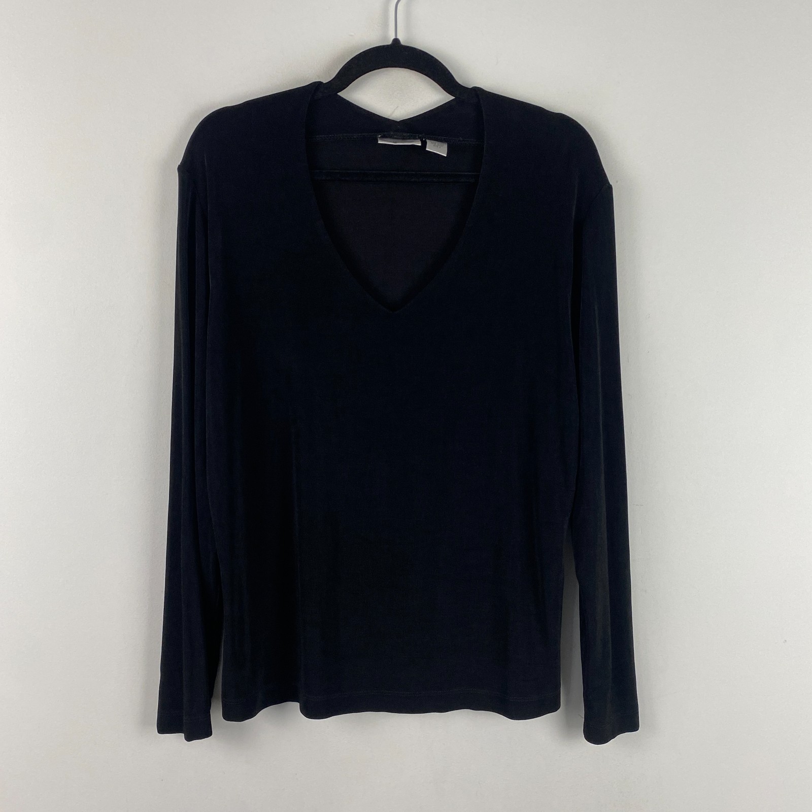 Chicos Travelers Blouse Size 3 US XL Black Slinky Knit V Neck Long Sleeves