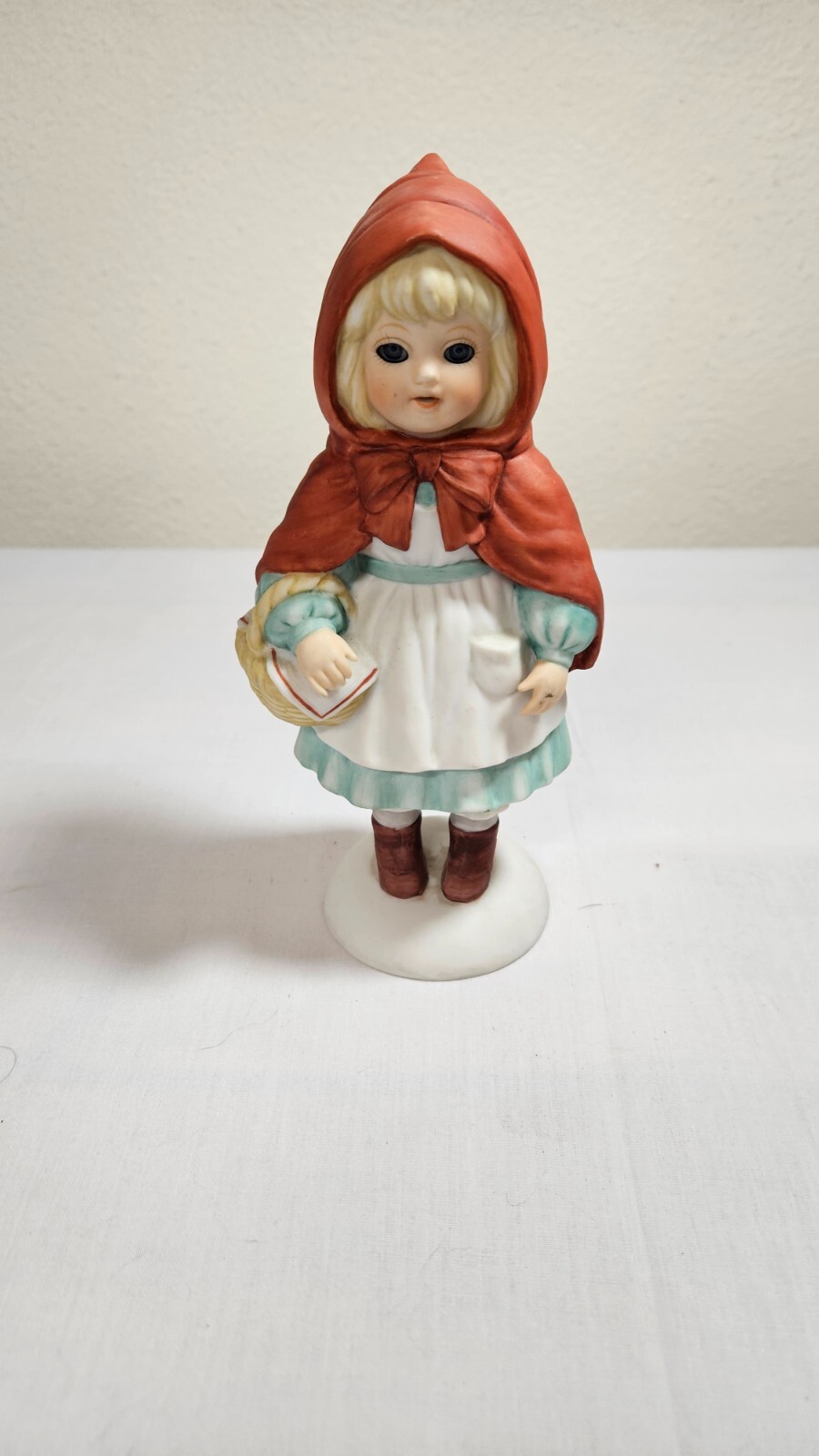 Vintage 1984 Enesco porcelain Little Red Ridding Hood figurine Vintage 1984 Enesco porcelain Little Red Ridding Hood figurine