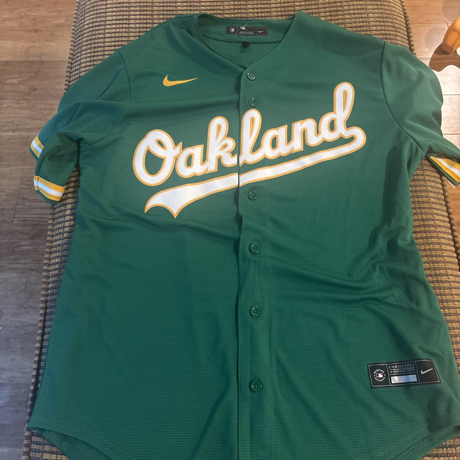 Nike Oakland A's Alternate Green Jersey Size LG Nike Oakland A's Alternate Green Jersey Size LG