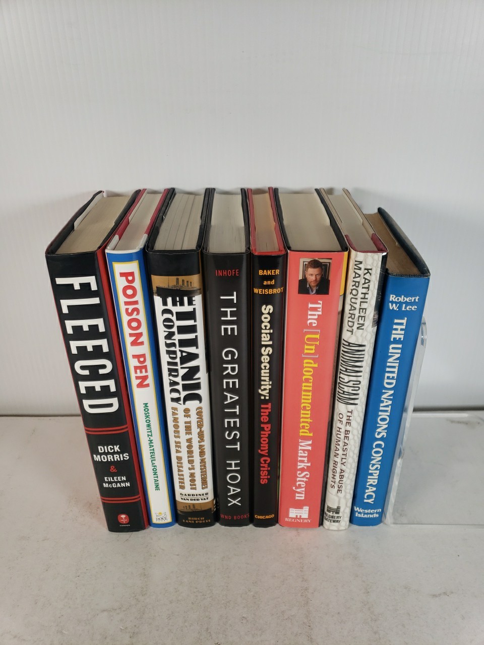 Conspiracy, Hoaxes, Government Scams (8 Book Lots) United Nations, Titanic Conspiracy, Hoaxes, Government Scams (8 Book Lots) United Nations, Titanic