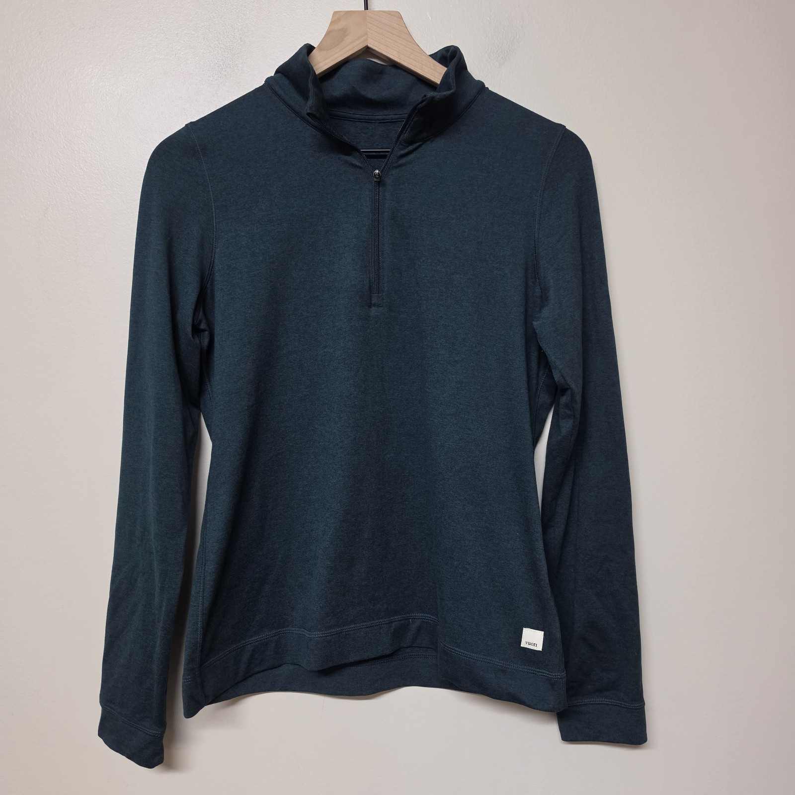 Vuori Halo Performance Half Zip Pullover Women\'s Large Pine Green Long Sleeve Vuori Halo Performance Half Zip Pullover Women\'s Large Pine Green Long Sleeve
