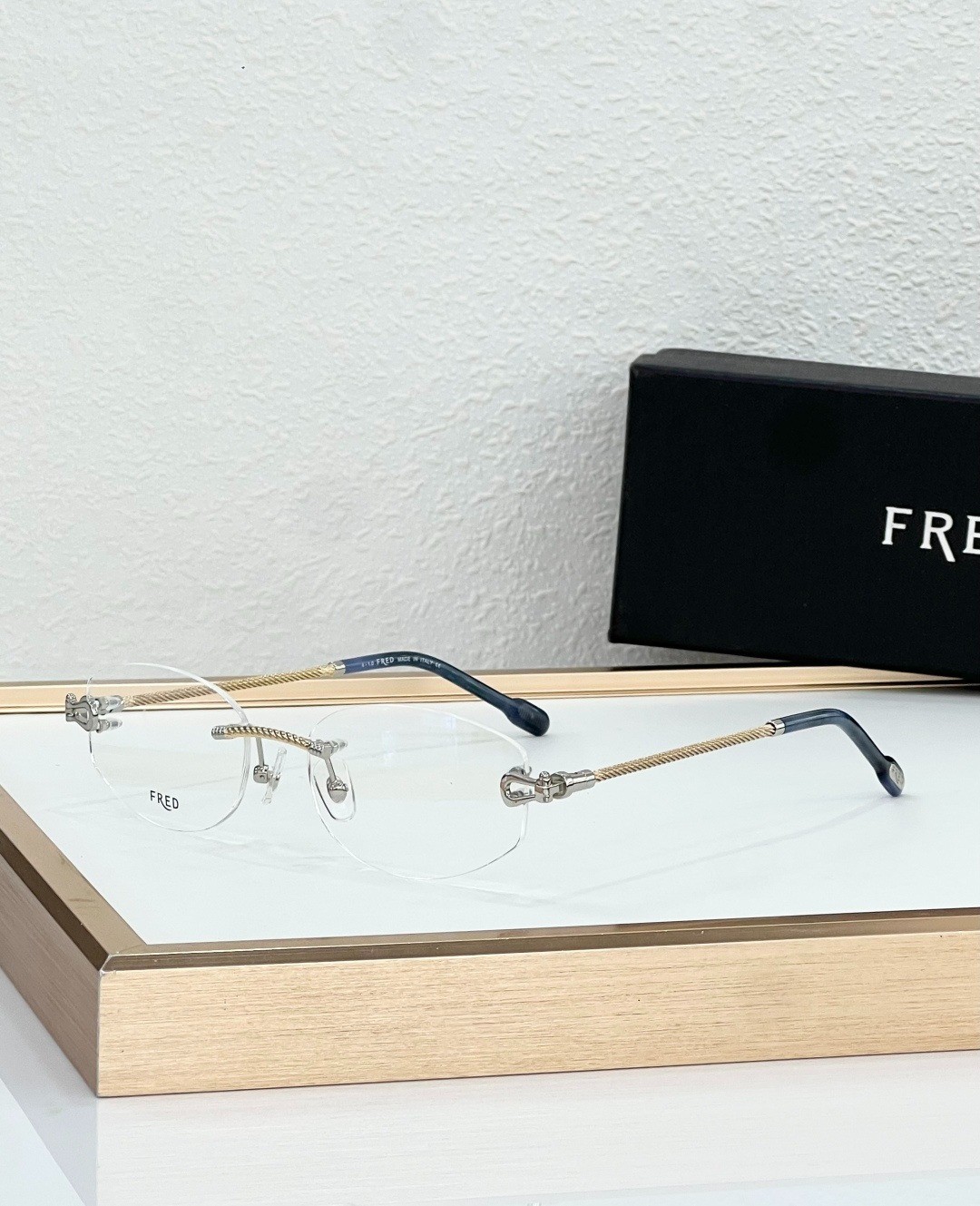 FRED Style Unisex Sunglasses - MODEL: FG50091U SIZE: 53口17-140