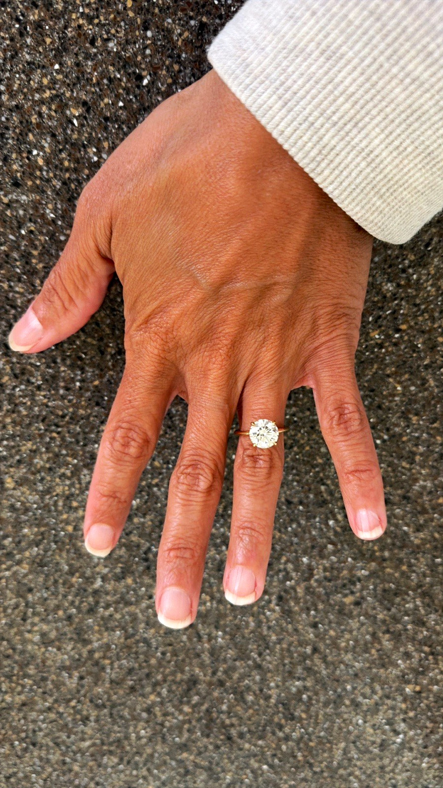 Brilliant Earth 18K Yellow Gold Engagement Ring Sz 5. 3.04ct Lab Diamond IGI Brilliant Earth 18K Yellow Gold Engagement Ring Sz 5. 3.04ct Lab Diamond IGI