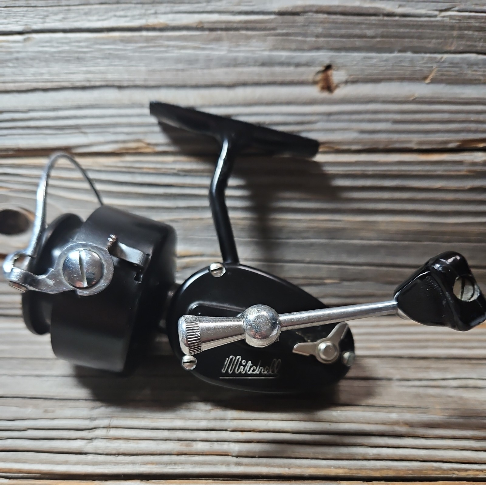 RARE Vintage 1949 Pre 300 Mitchell Spin Reel. Low Serial #25959. France. RARE Vintage 1949 Pre 300 Mitchell Spin Reel. Low Serial #25959. France.