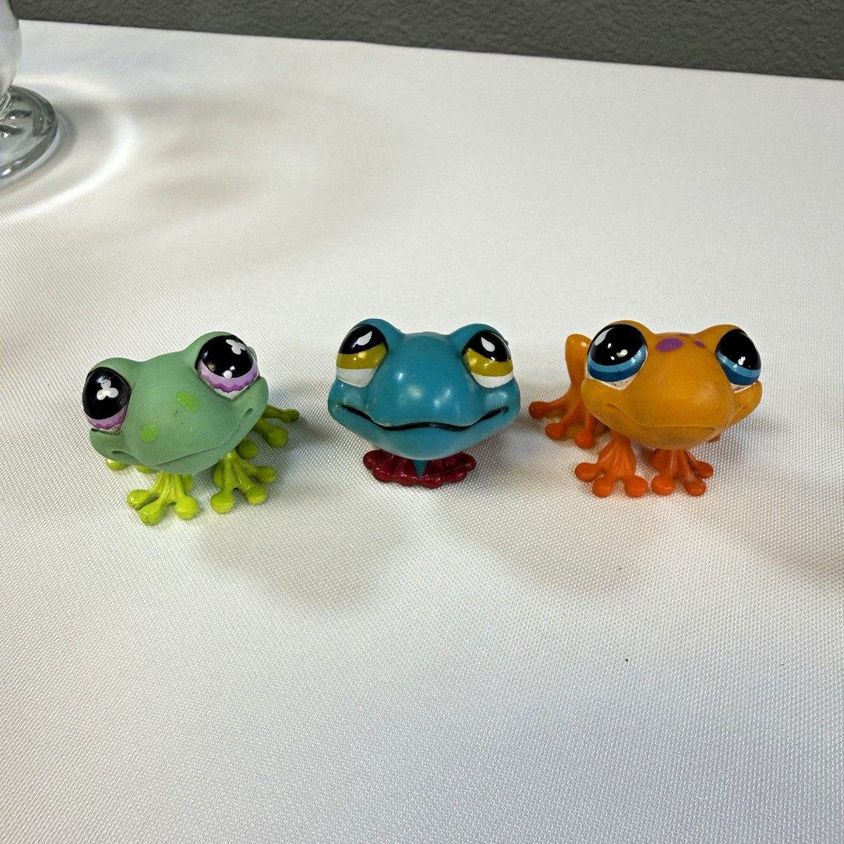 Hasbro Littlest Pet Shop Frog Lot 3pc Authentic #874 #50 Vintage McDonalds LPS Hasbro Littlest Pet Shop Frog Lot 3pc Authentic #874 #50 Vintage McDonalds LPS